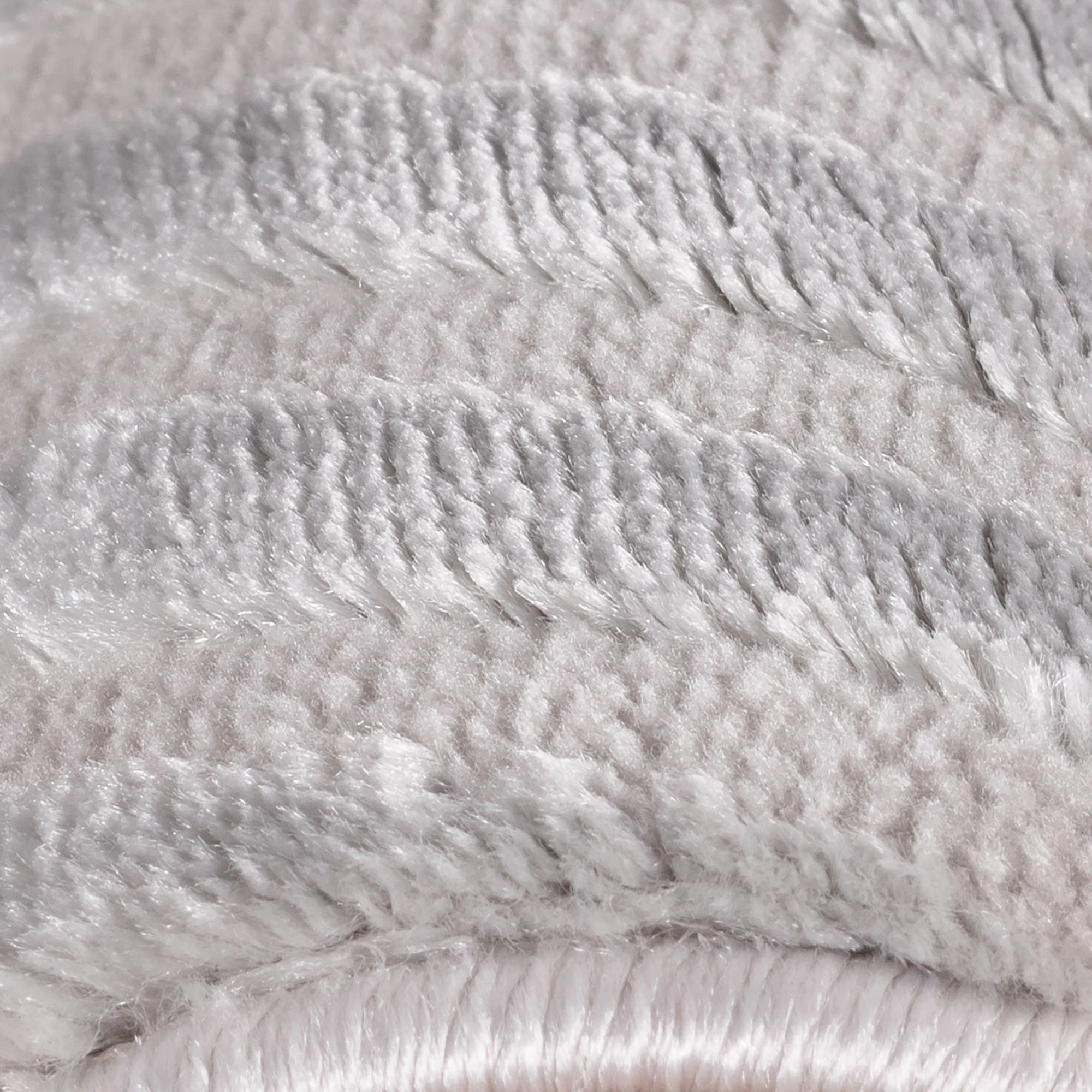 Beige Scallop Textured Rug | Silver