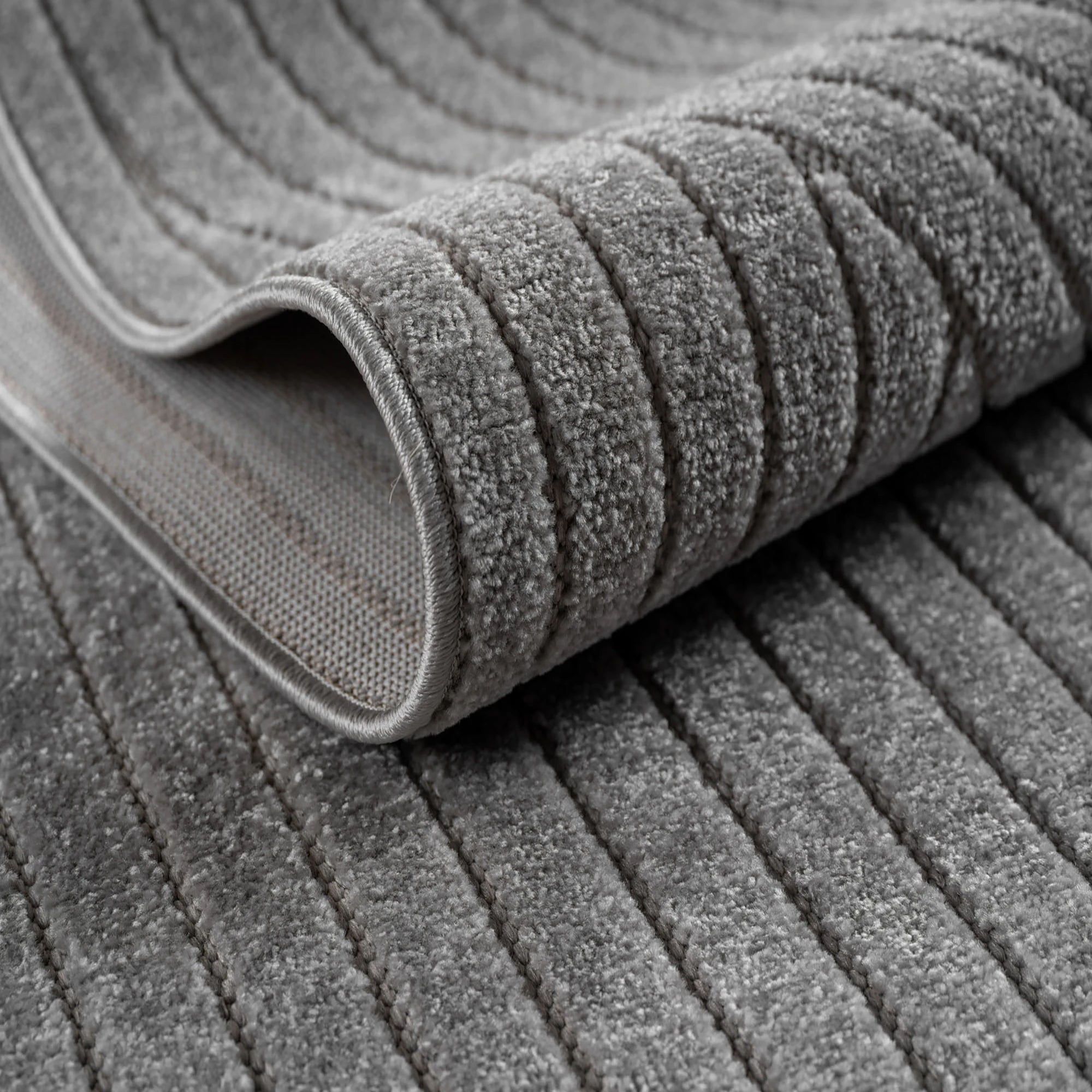 Scandinavian Half-Circle Living Room Rug | Silver