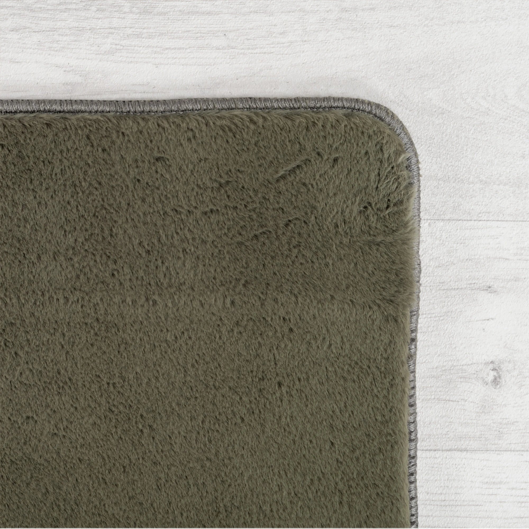 Solid Color Elegant Premium | Green Rug