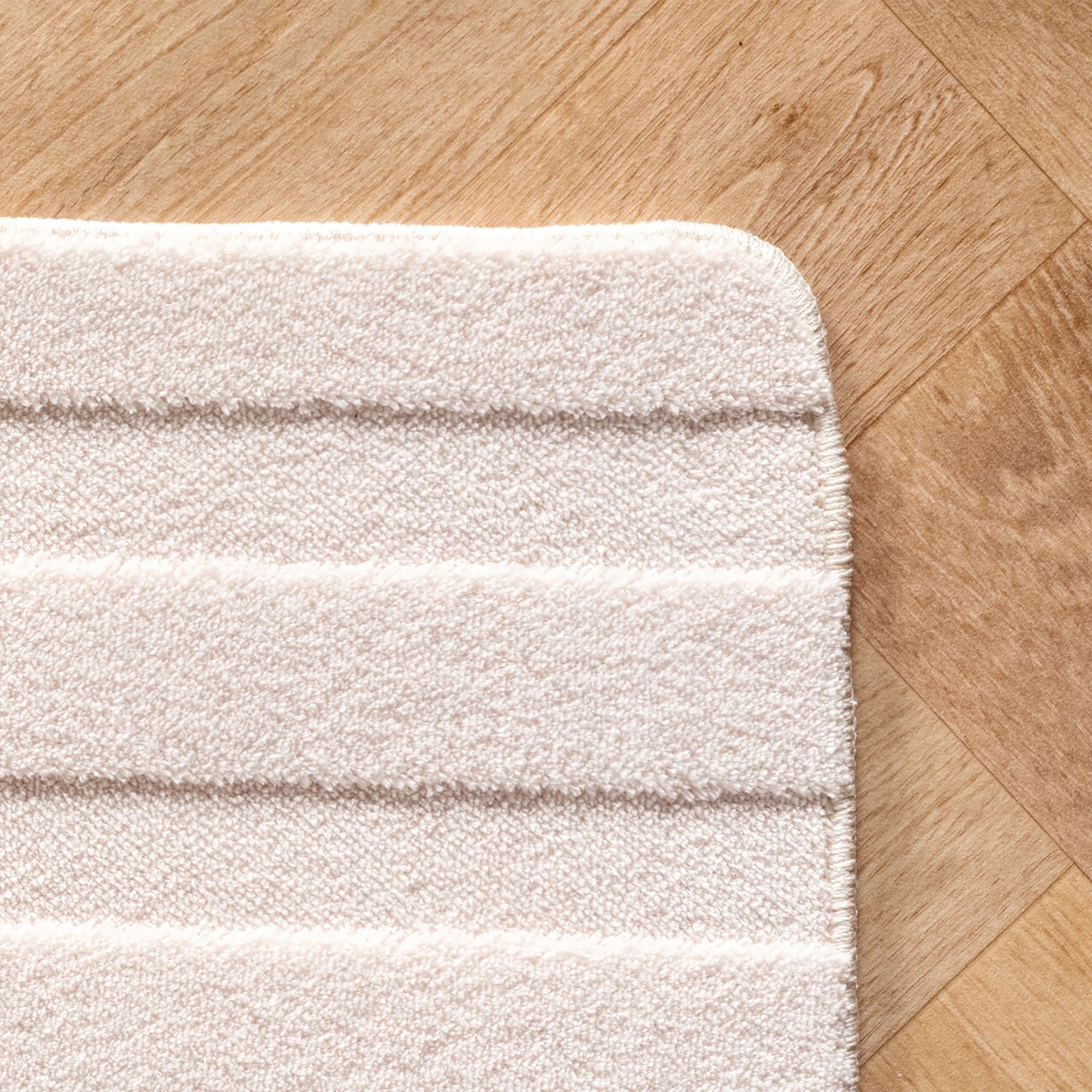 Contemporary Half-Moon Geometric Stripe Rug | Cream