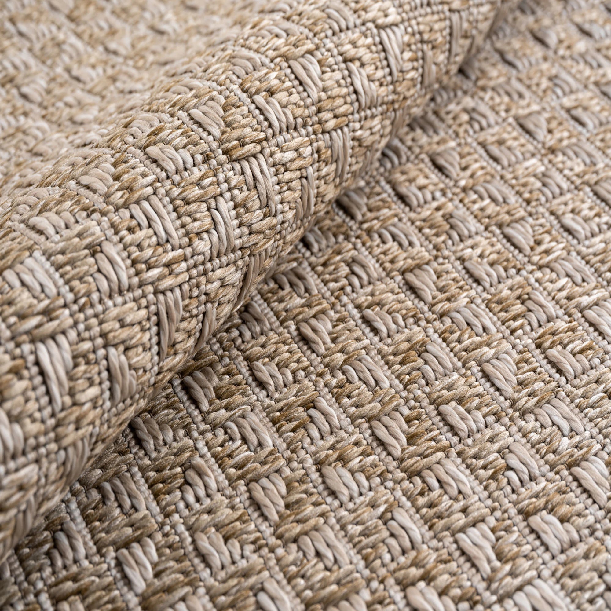 Triangle Repeating Pattern Outdoor Rug | Beige