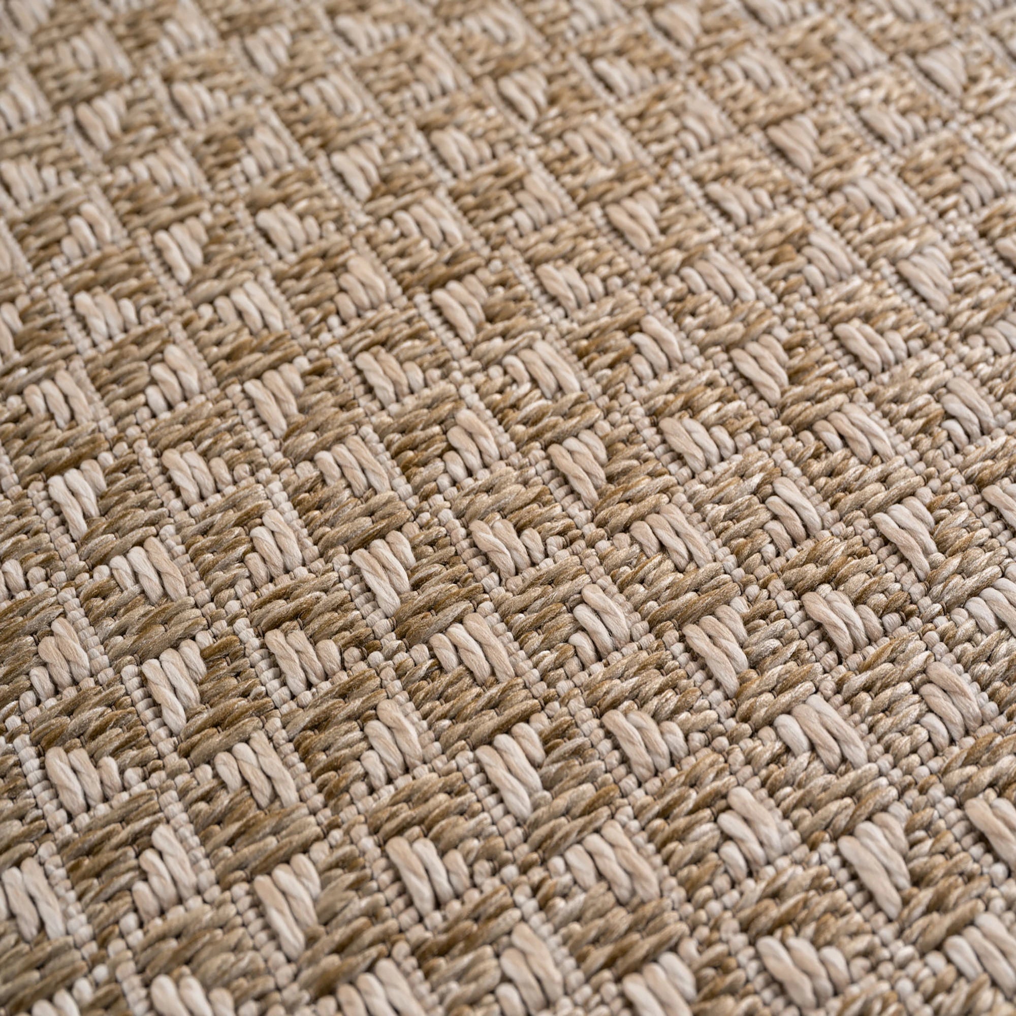 Triangle Repeating Pattern Outdoor Rug | Beige