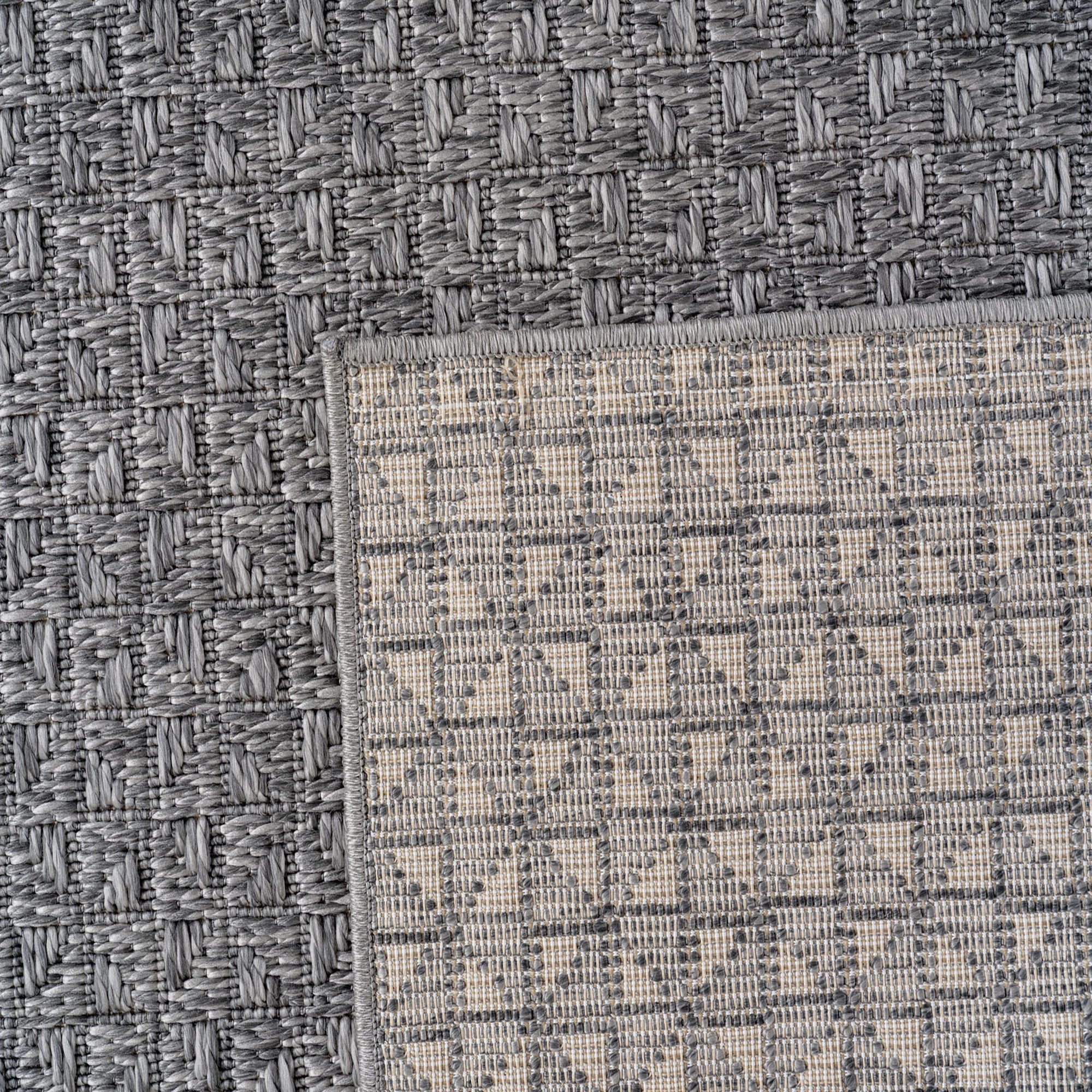 Triangle Repeating Pattern Outdoor Rug | Gray