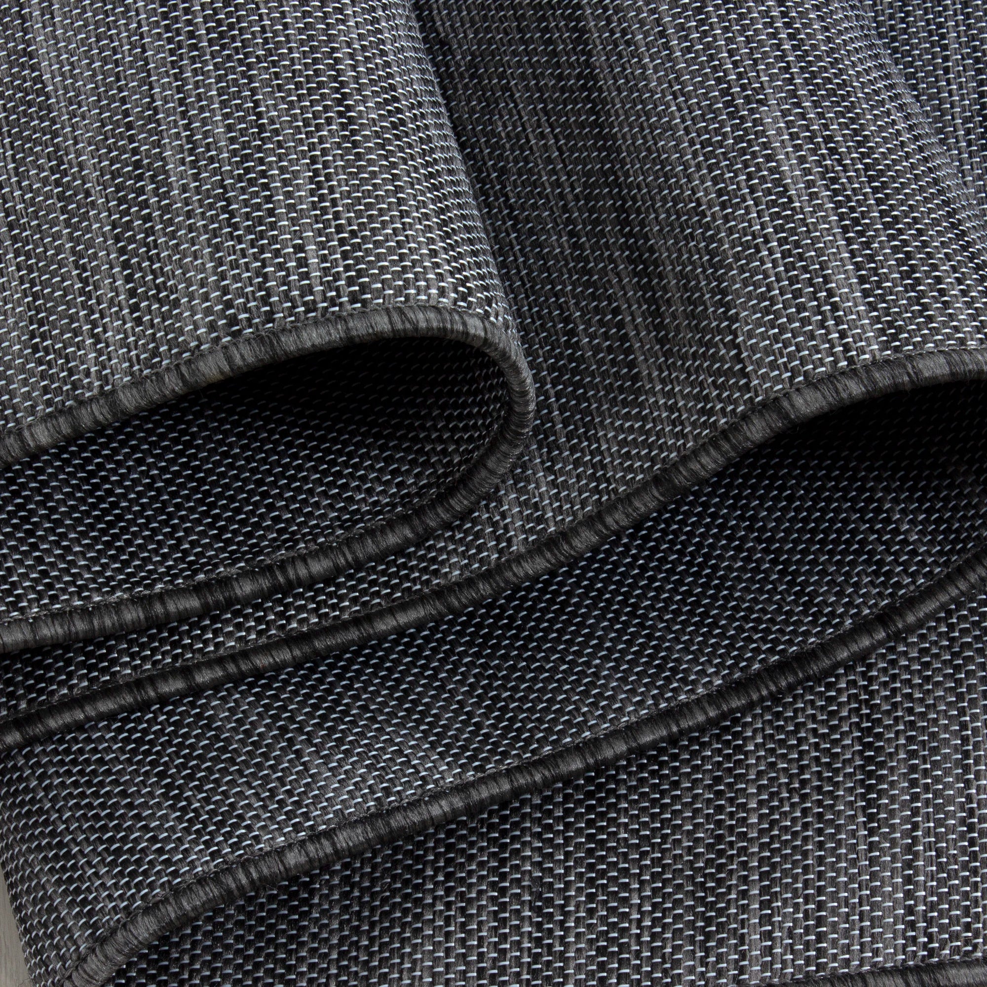 Minimalist Tone-on-Tone Design | Black