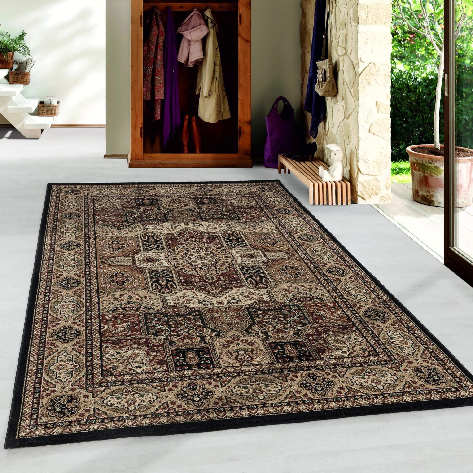 Classic Intricate Panel Oriental Rug | Black