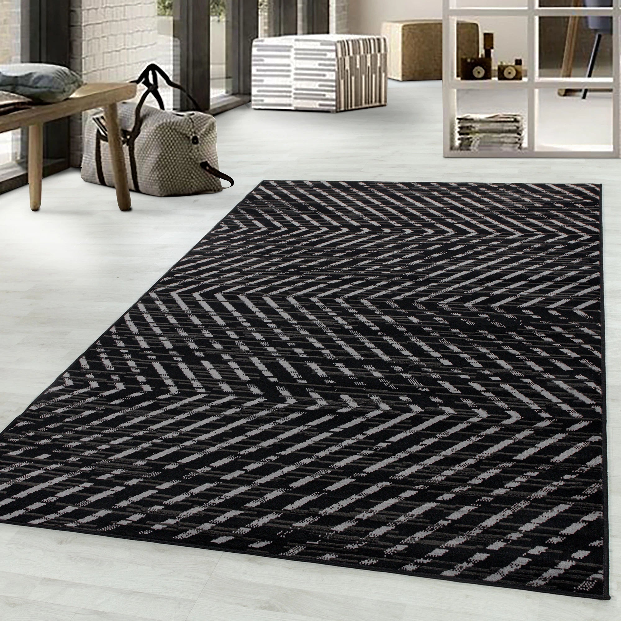 Abstract Zigzag Indoor Rug | Black