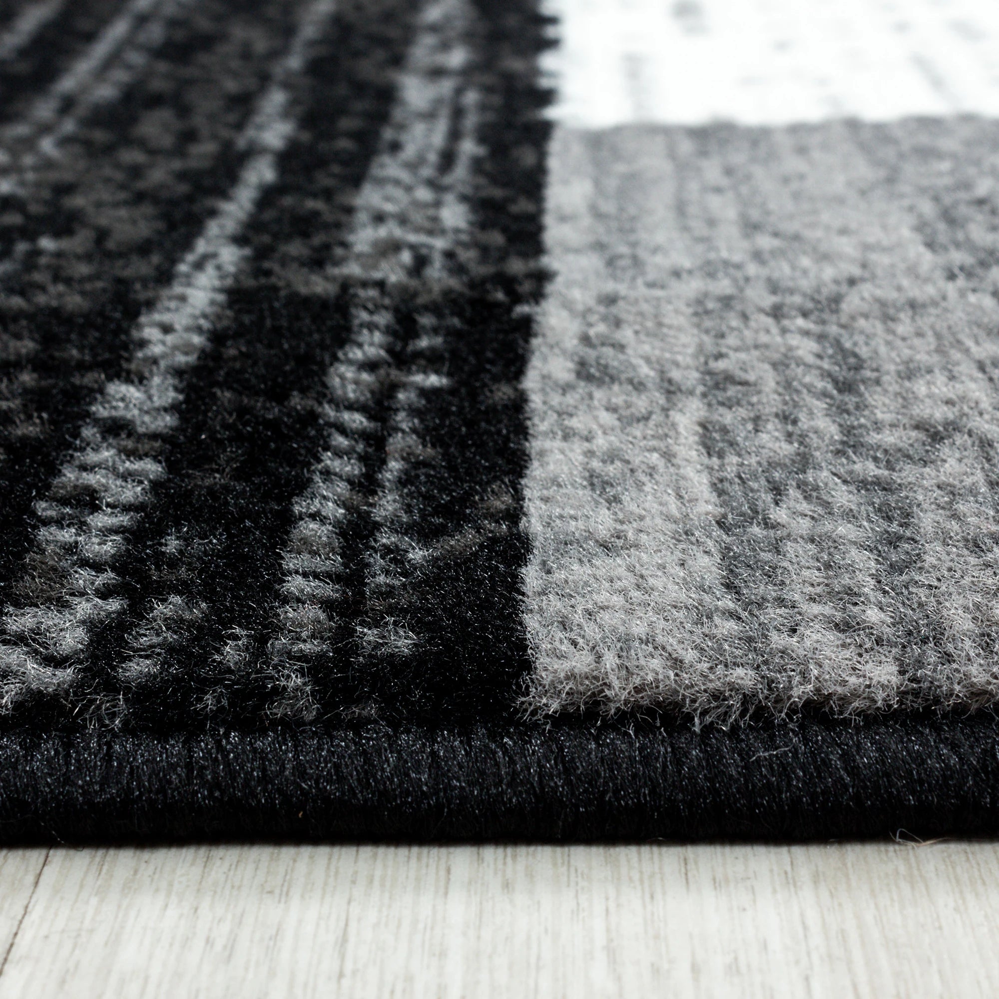 Geometric Tessellated Cozy Rug | Black