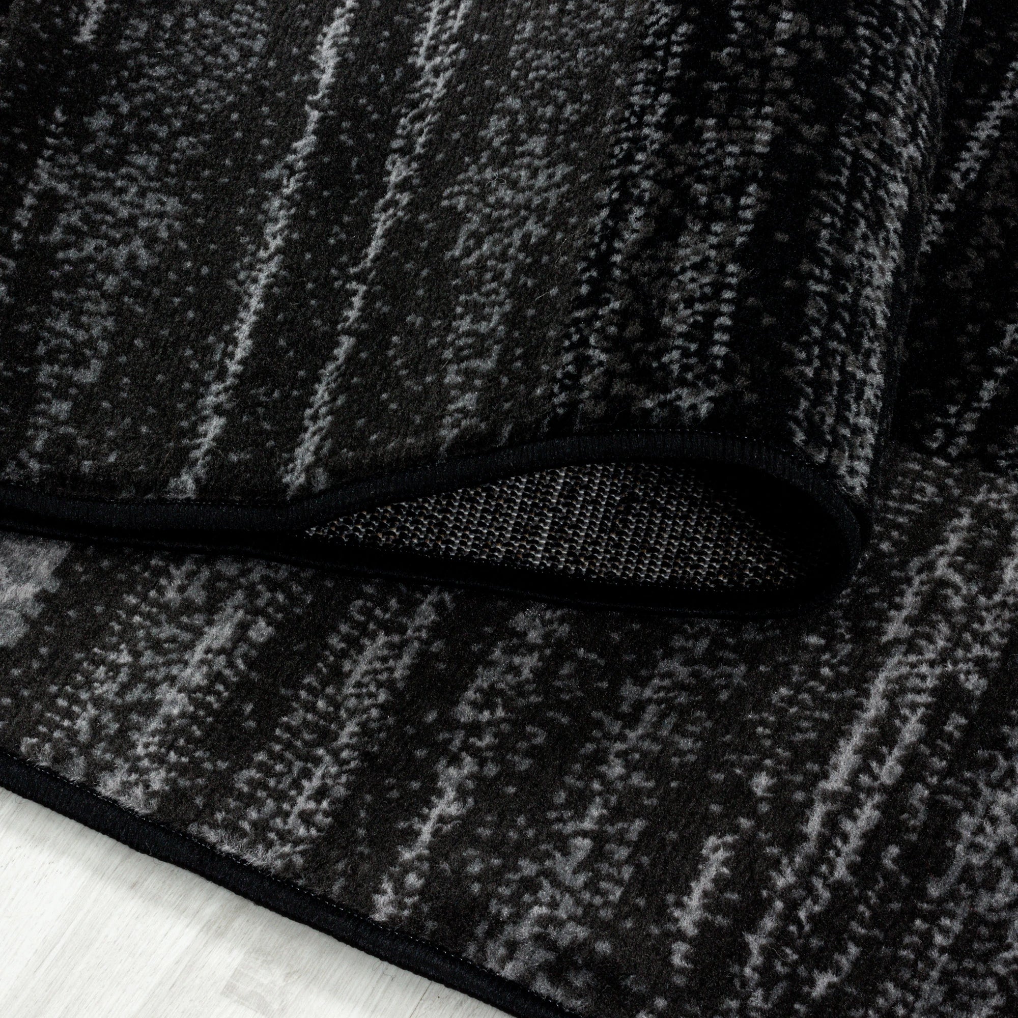 Geometric Tessellated Cozy Rug | Black