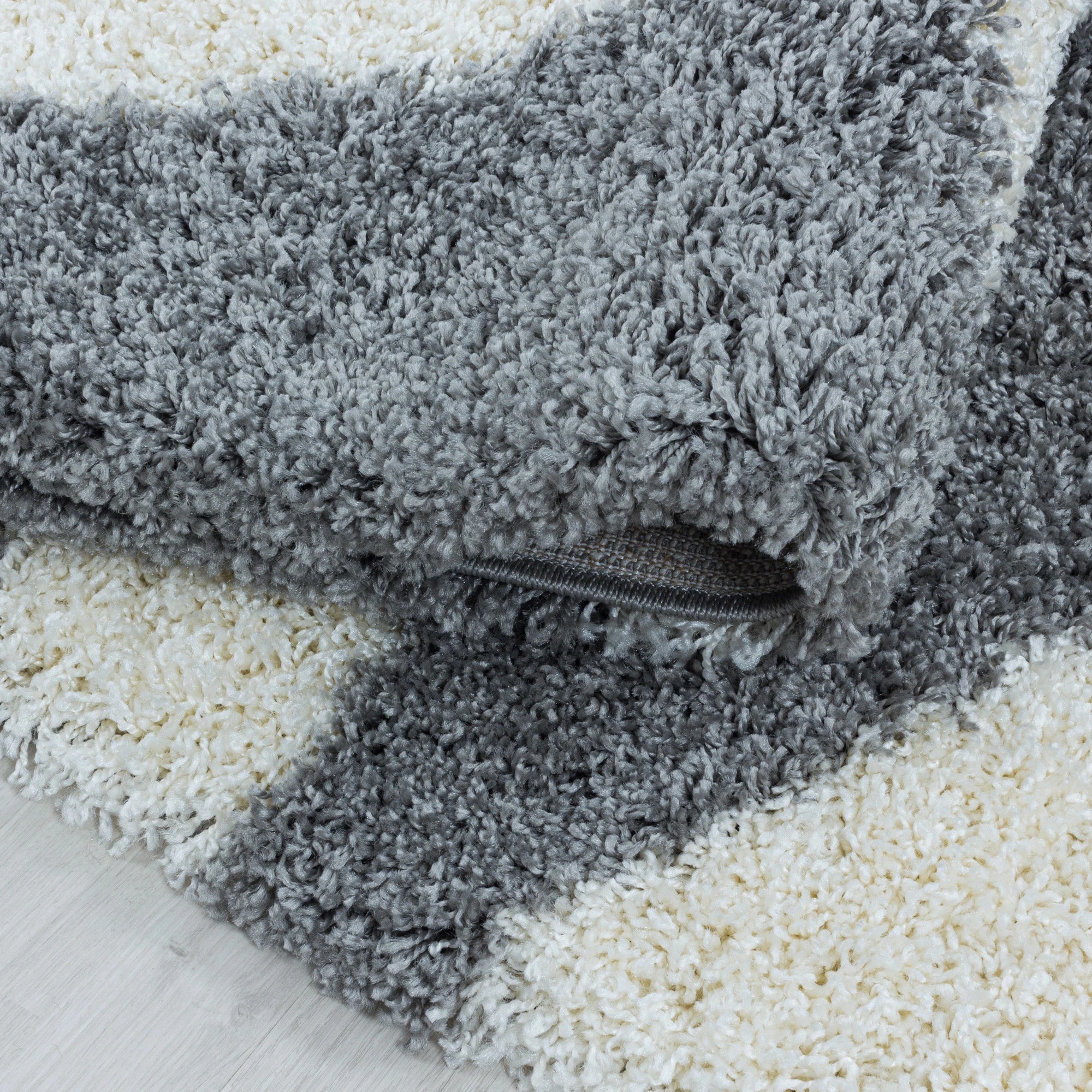 Modern Triangle Shag Rug | Gray
