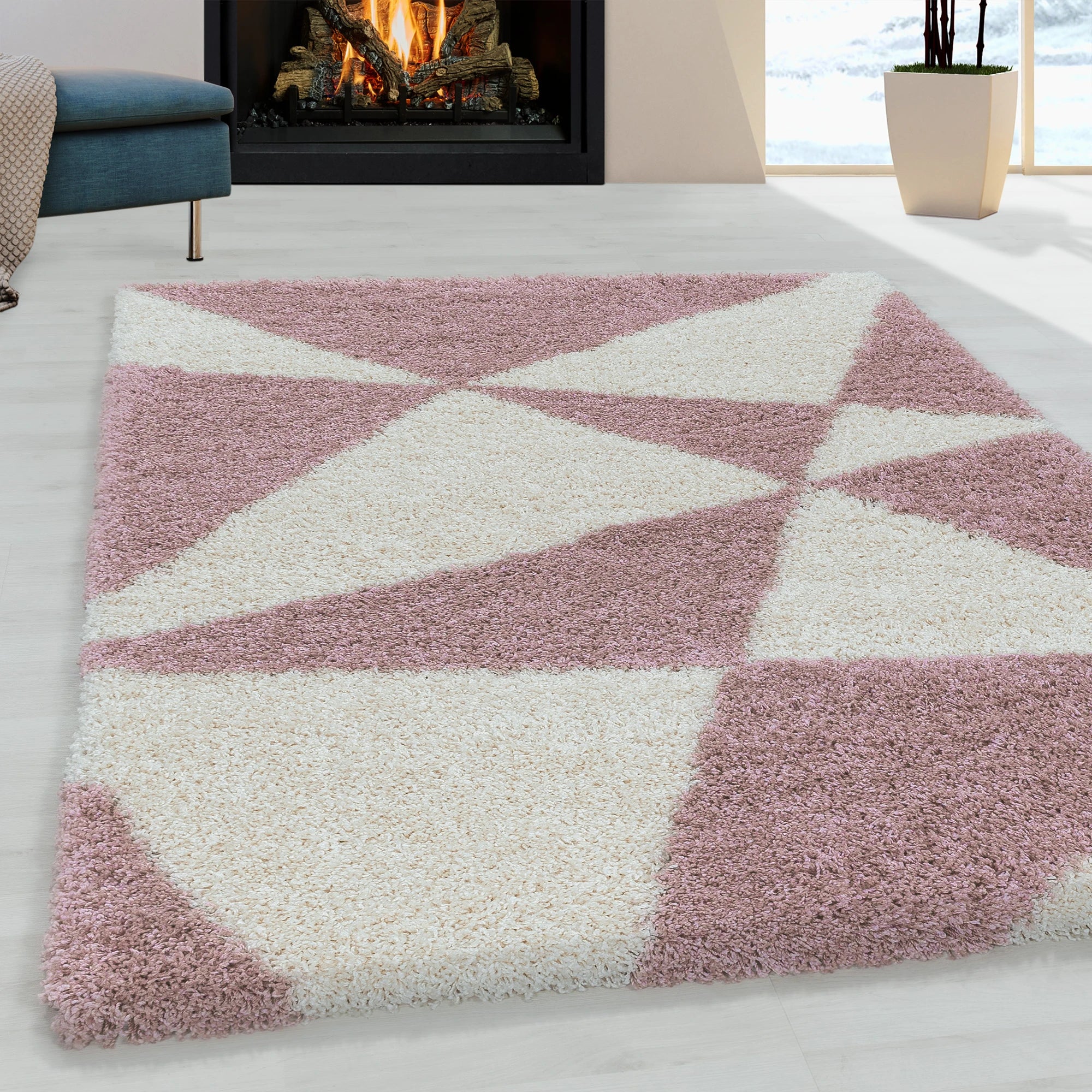 Modern Triangle Shag Rug | Rose