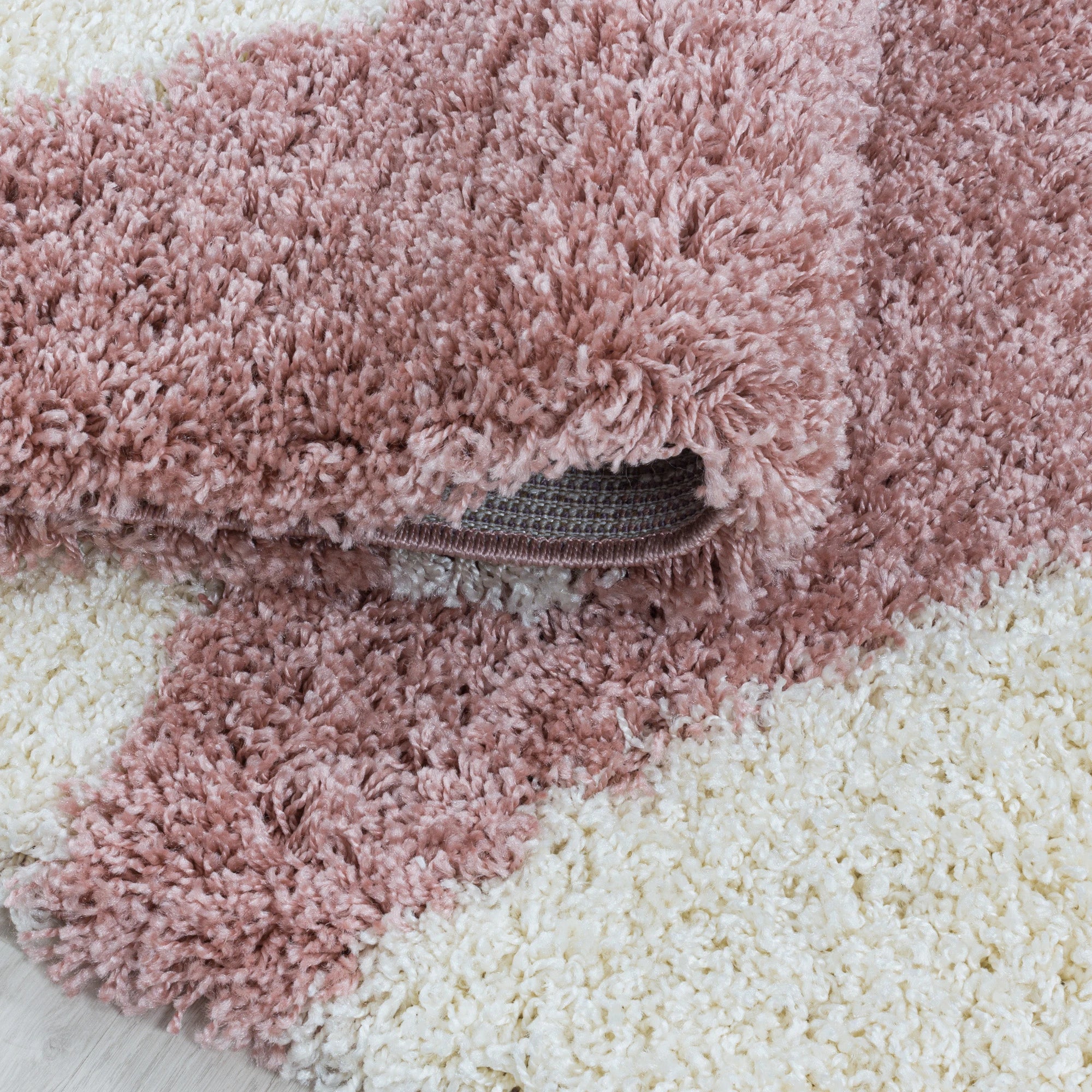 Modern Triangle Shag Rug | Rose