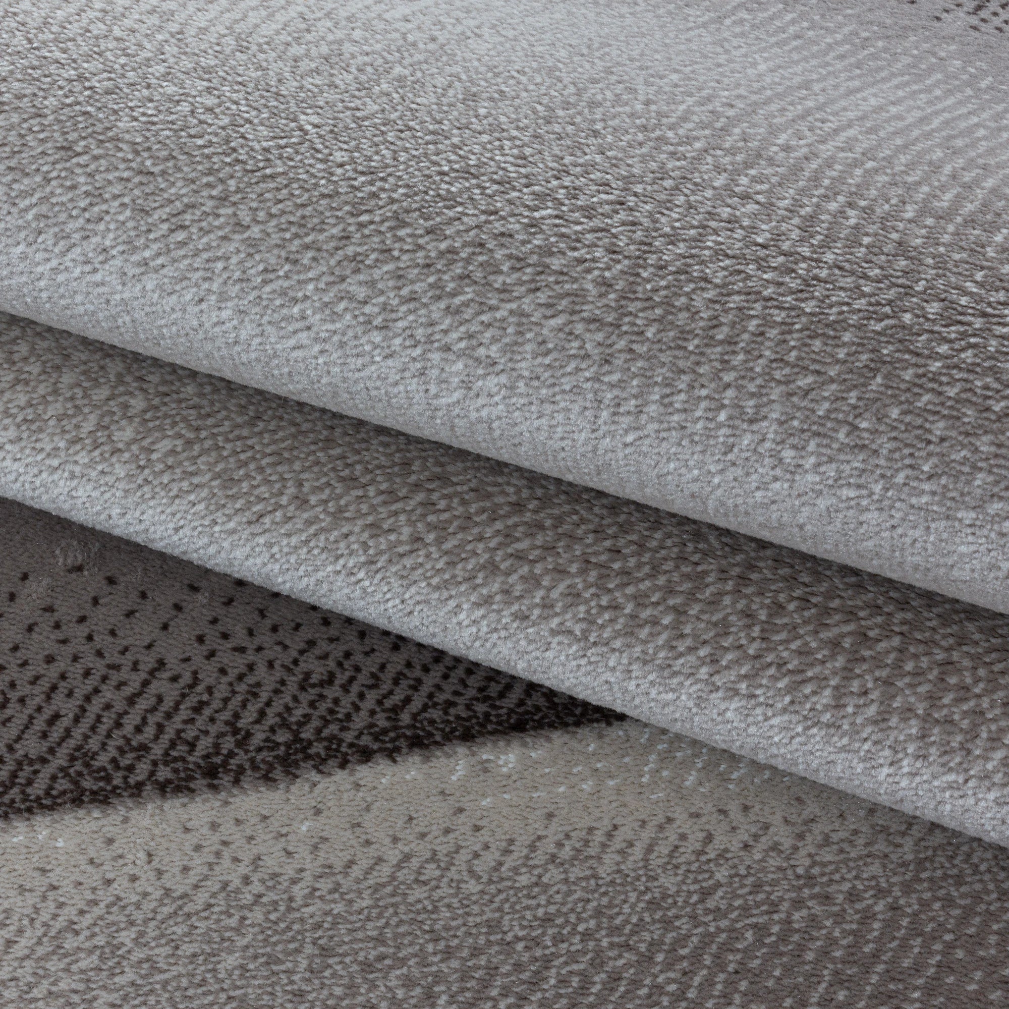 Modern Prism Geometric Pattern Rug | Brown