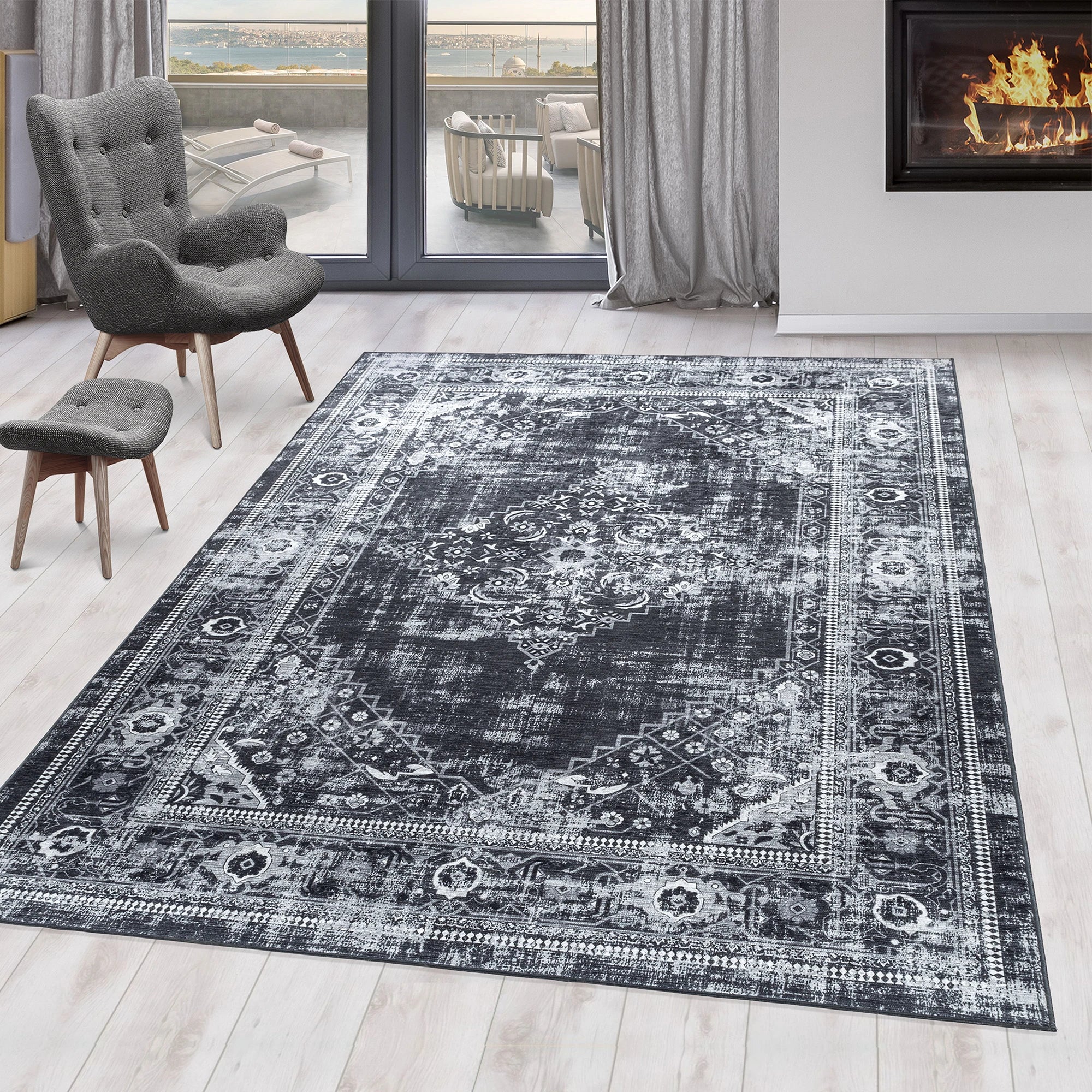 Classic Oriental Rug Black