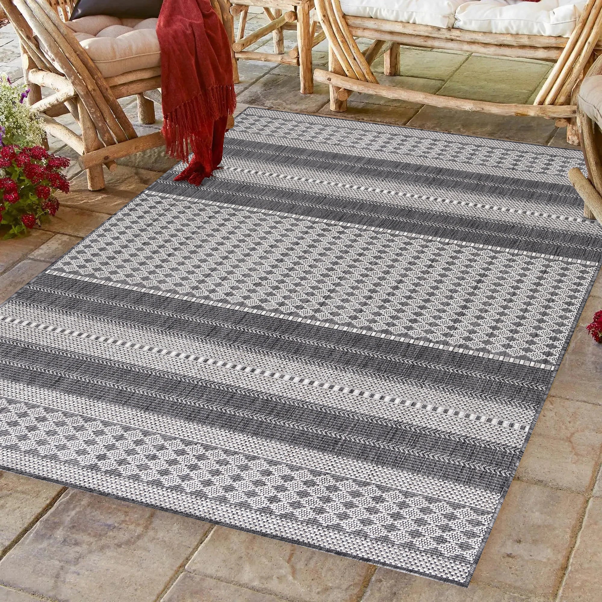 Boho Flatweave Patio Rug - Beige