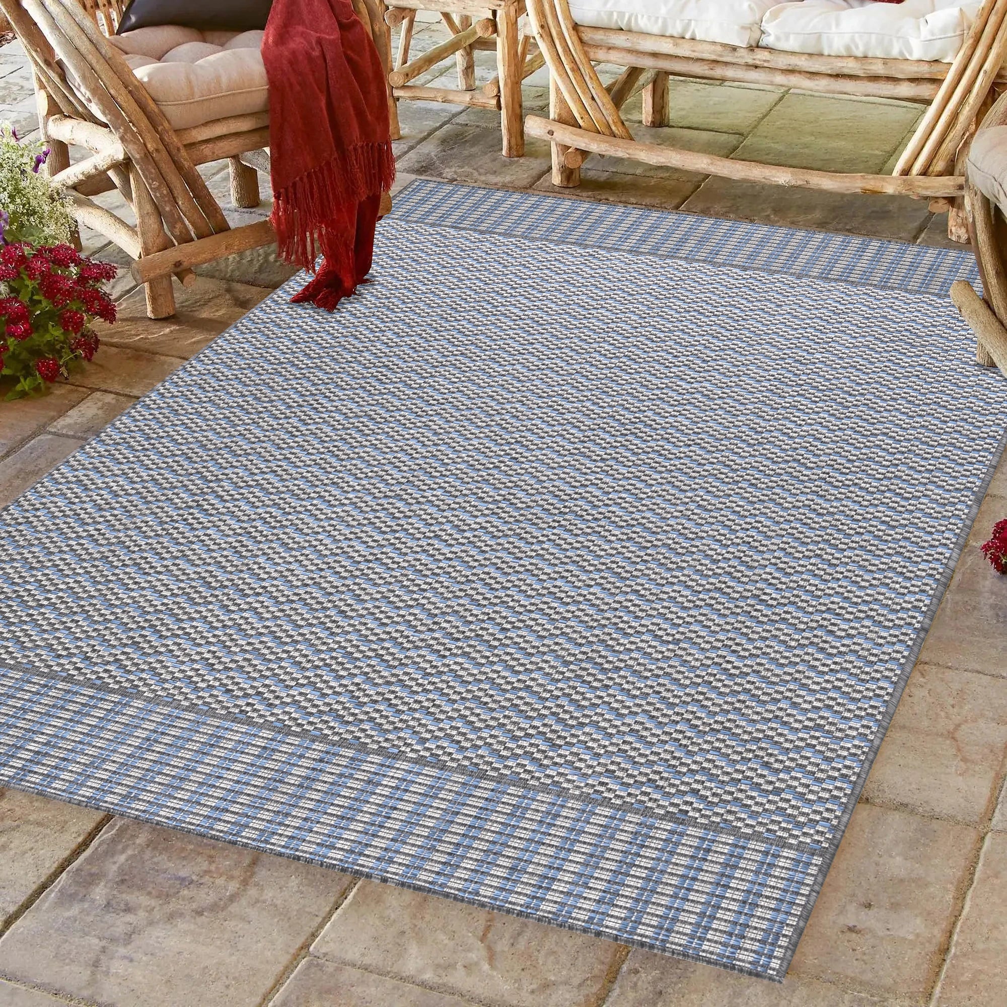 Checkered Flatweave Patio Rug - Blue