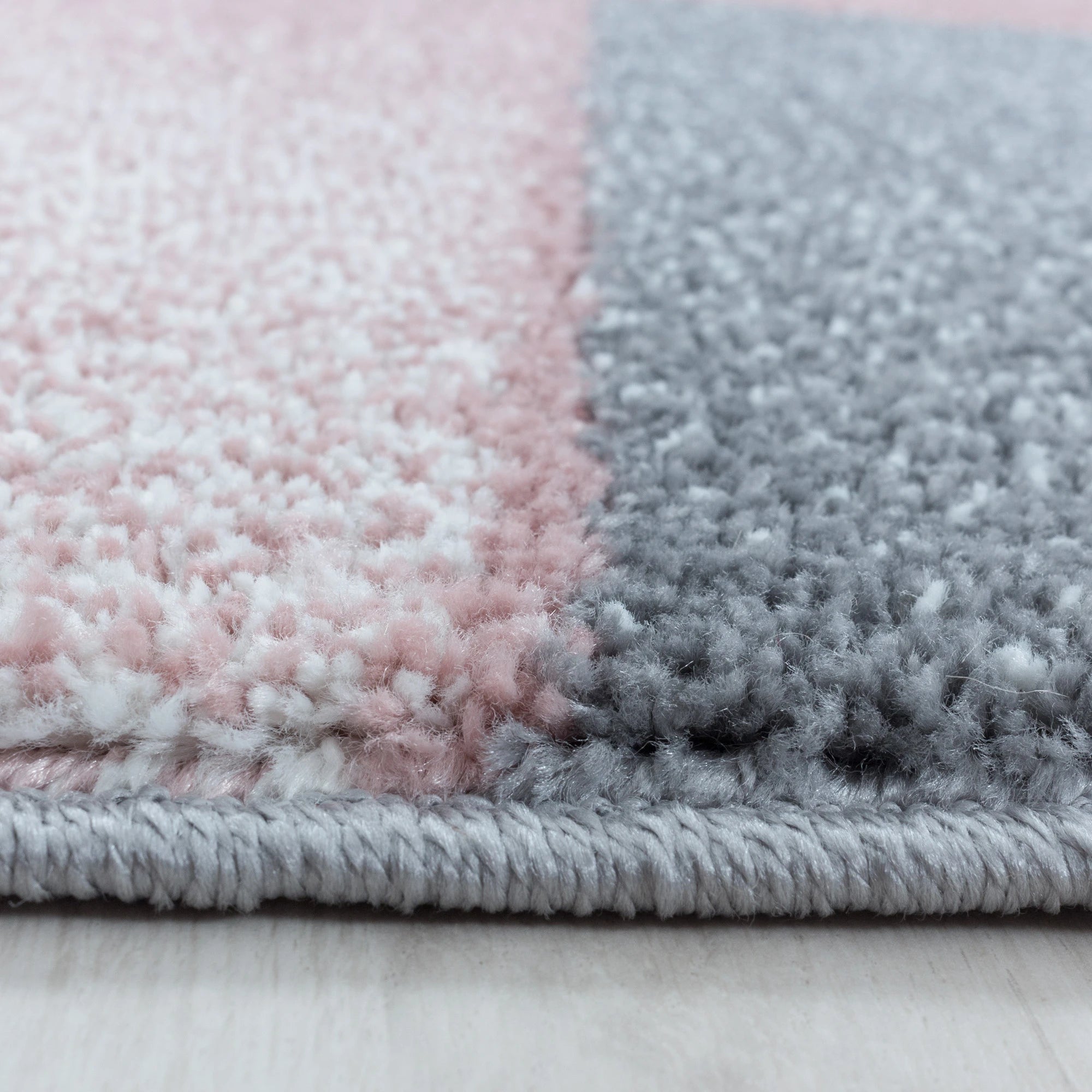 Geometric Shard Design Rug | Rose Rug