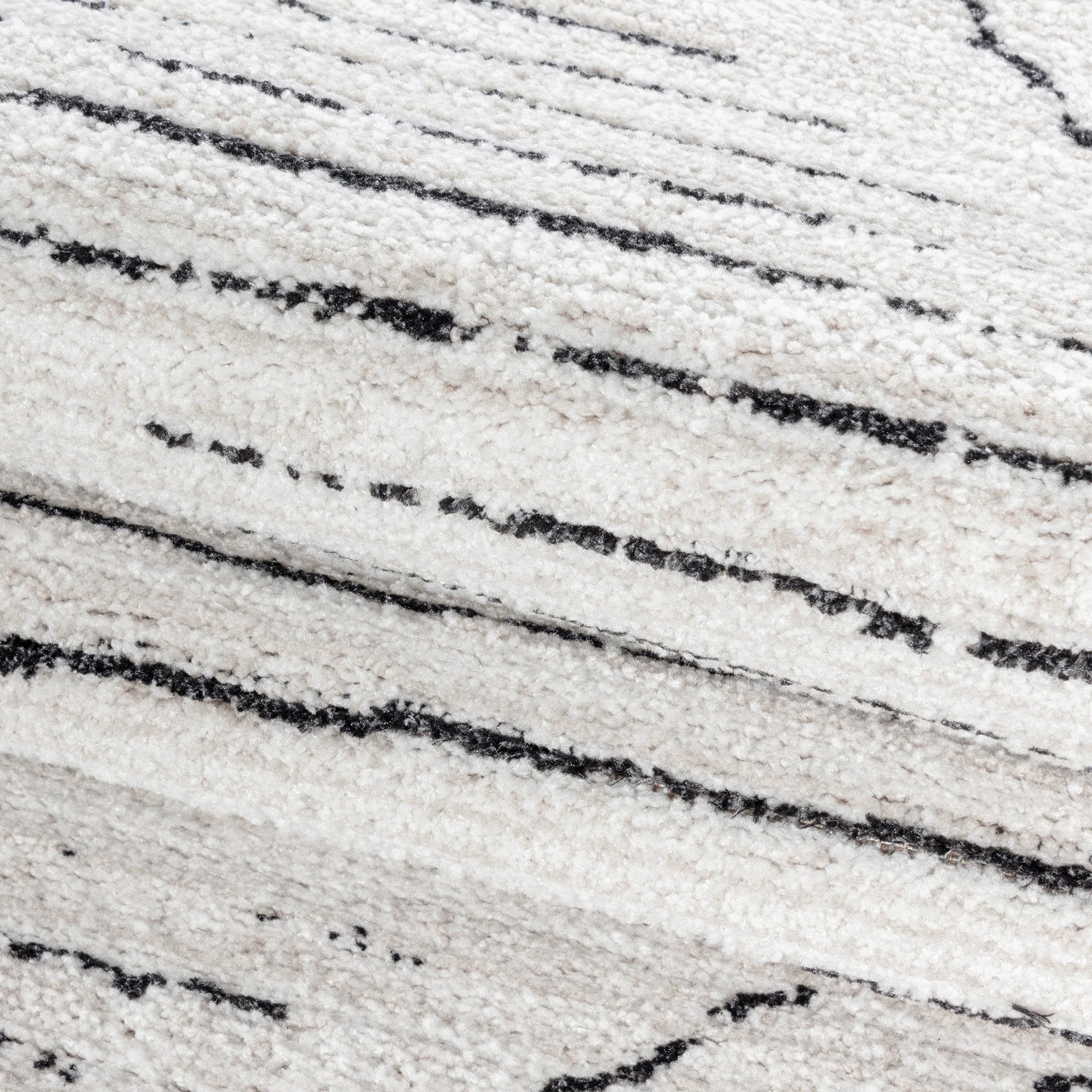 Abstract Line Infill Diamond Pattern Rug | Cream