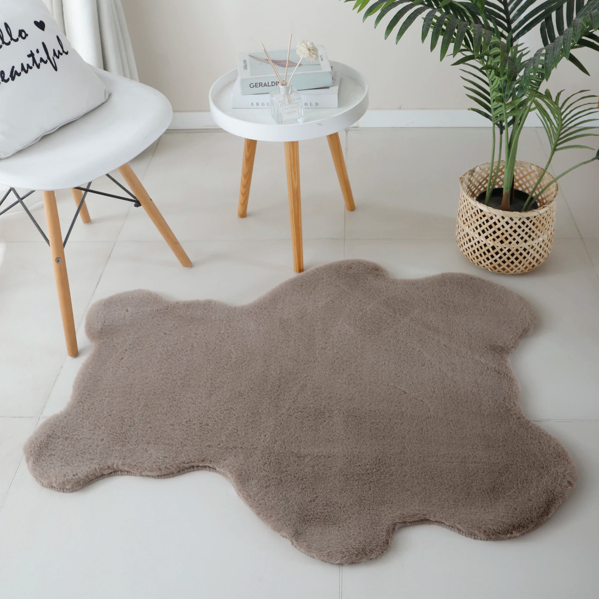 Bear Form Stylish Rug | Beige