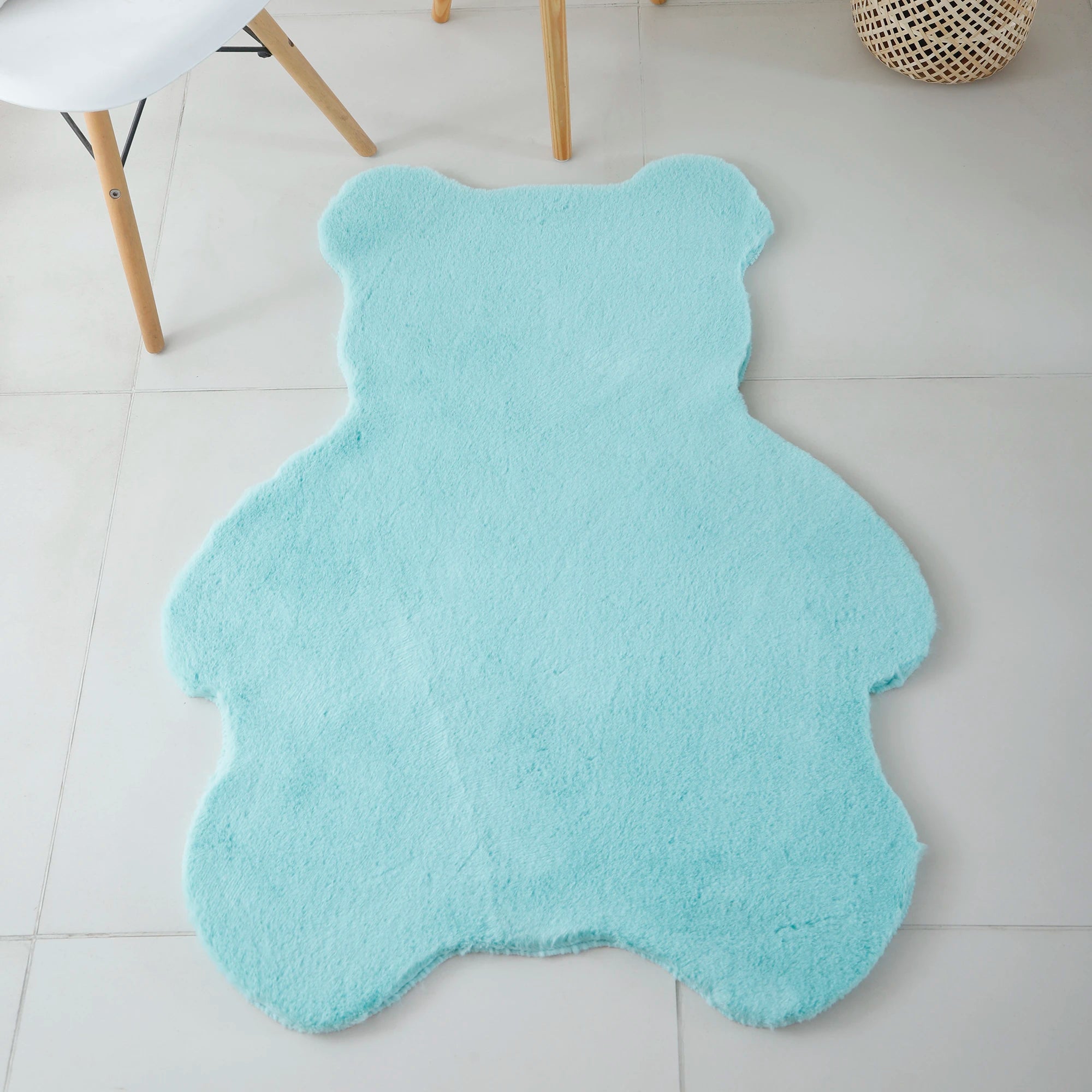 Bear Form Stylish Rug | Mint