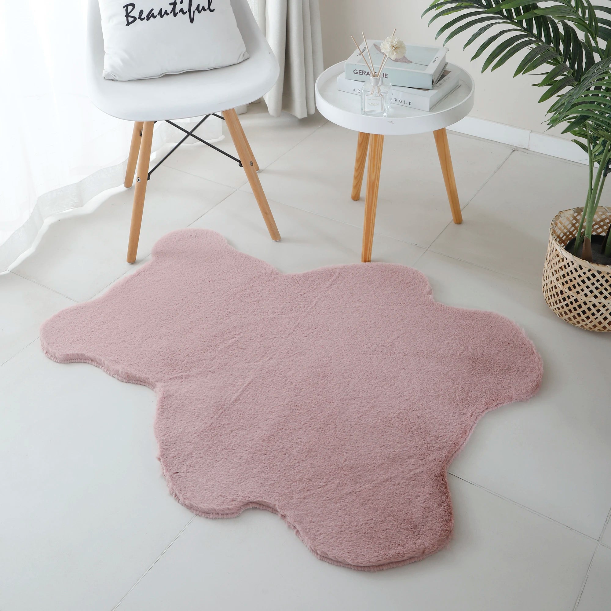 Bear Form Stylish Rug | Pink