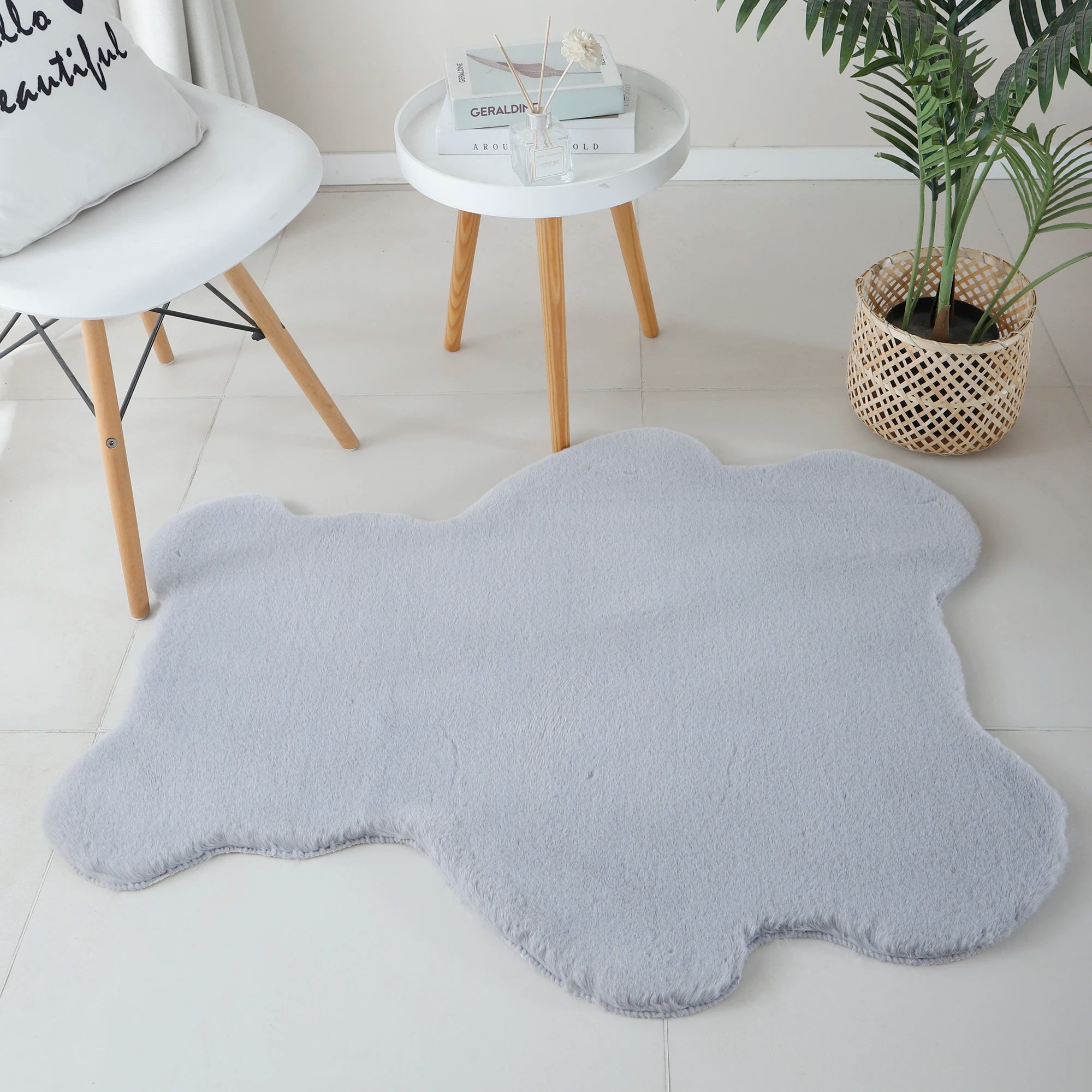 Bear Form Stylish Rug | Silver