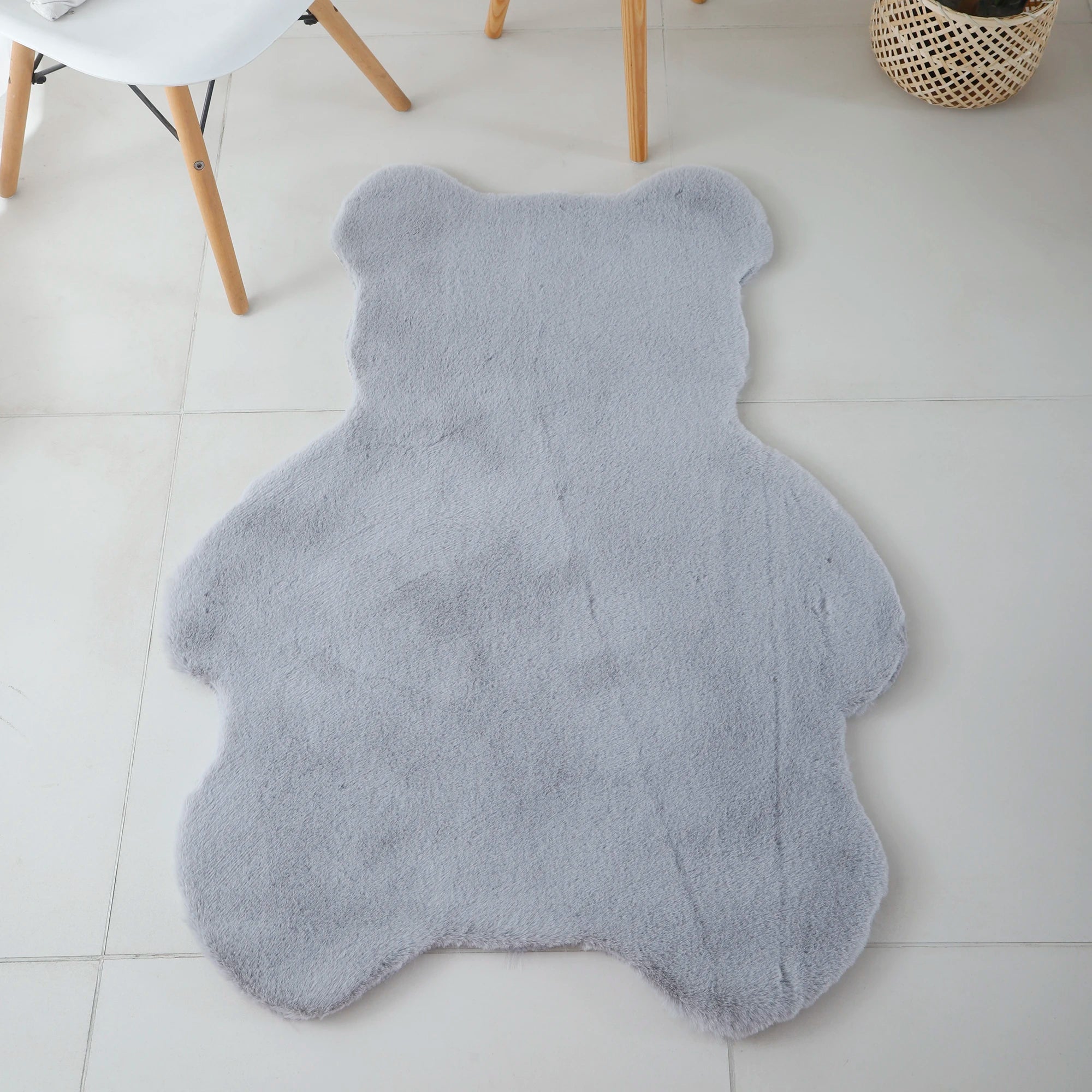 Bear Form Stylish Rug | Silver
