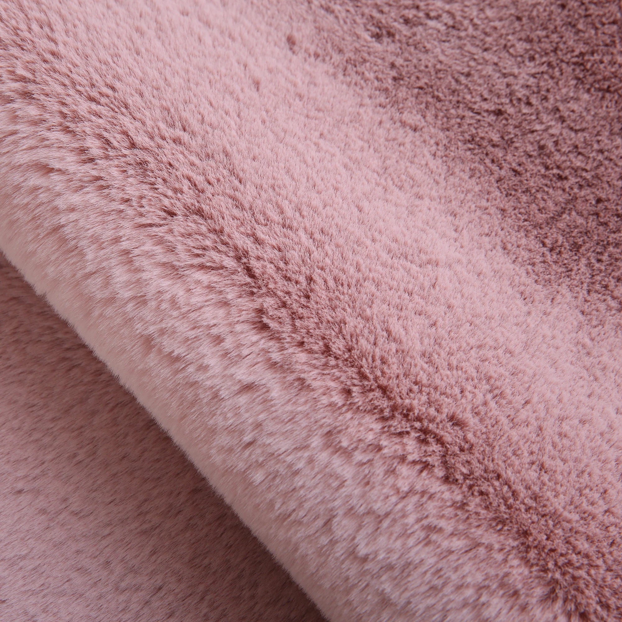 Heart Form Rug | Pink