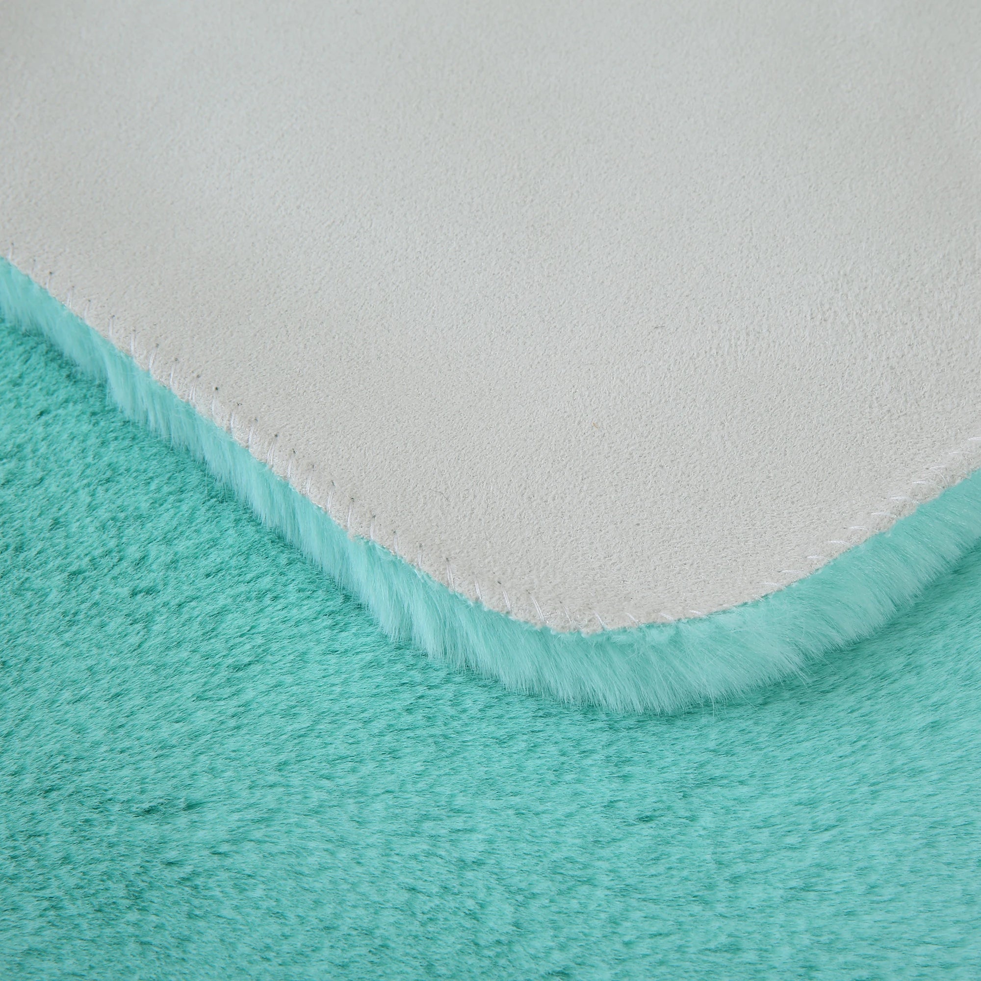 Elephant Shape Rug | Mint