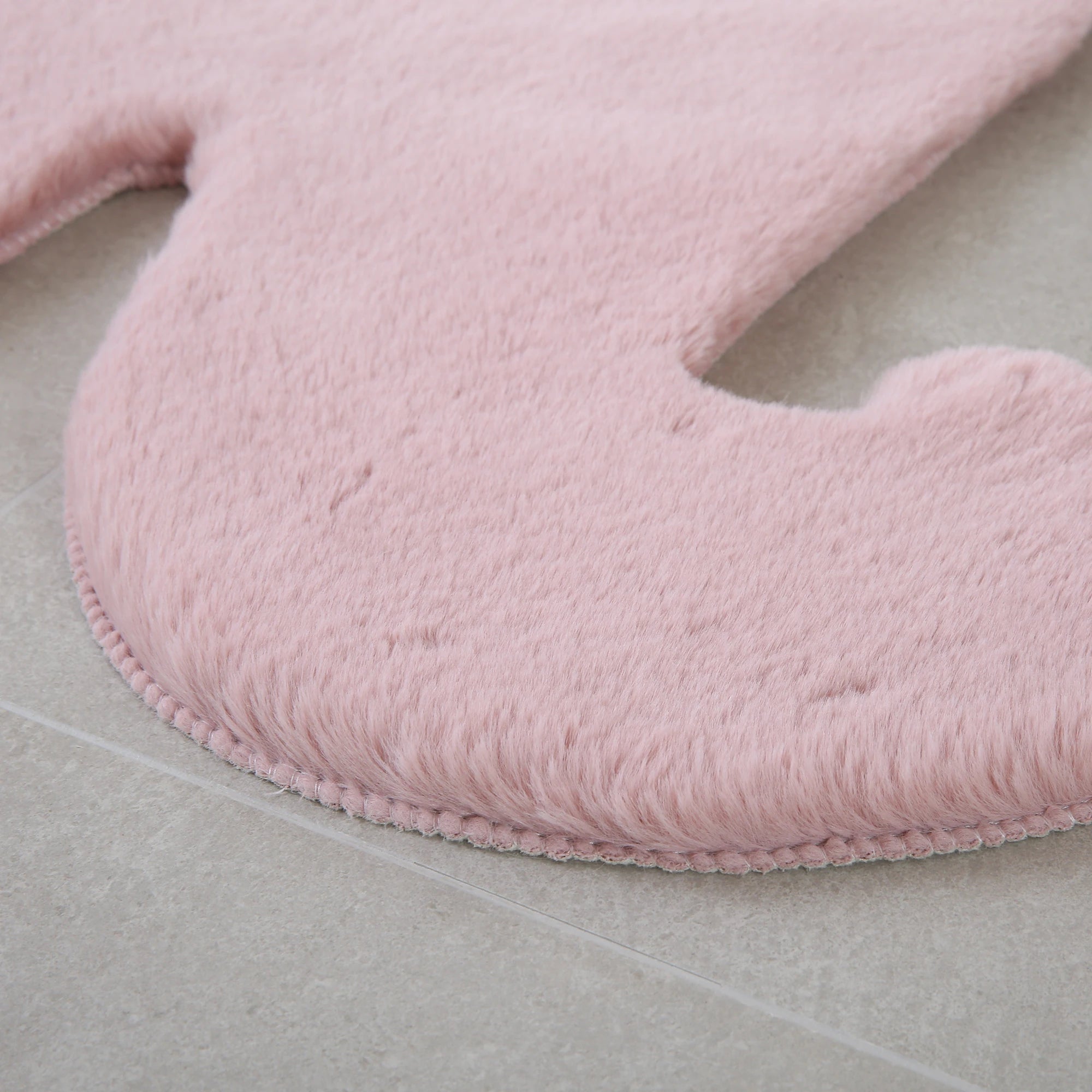 Elephant Shape Rug | Pink