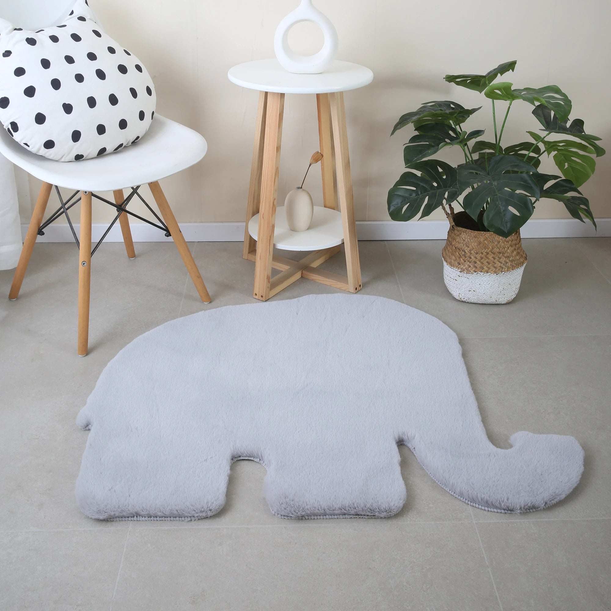 Elephant Shape Rug | Silver