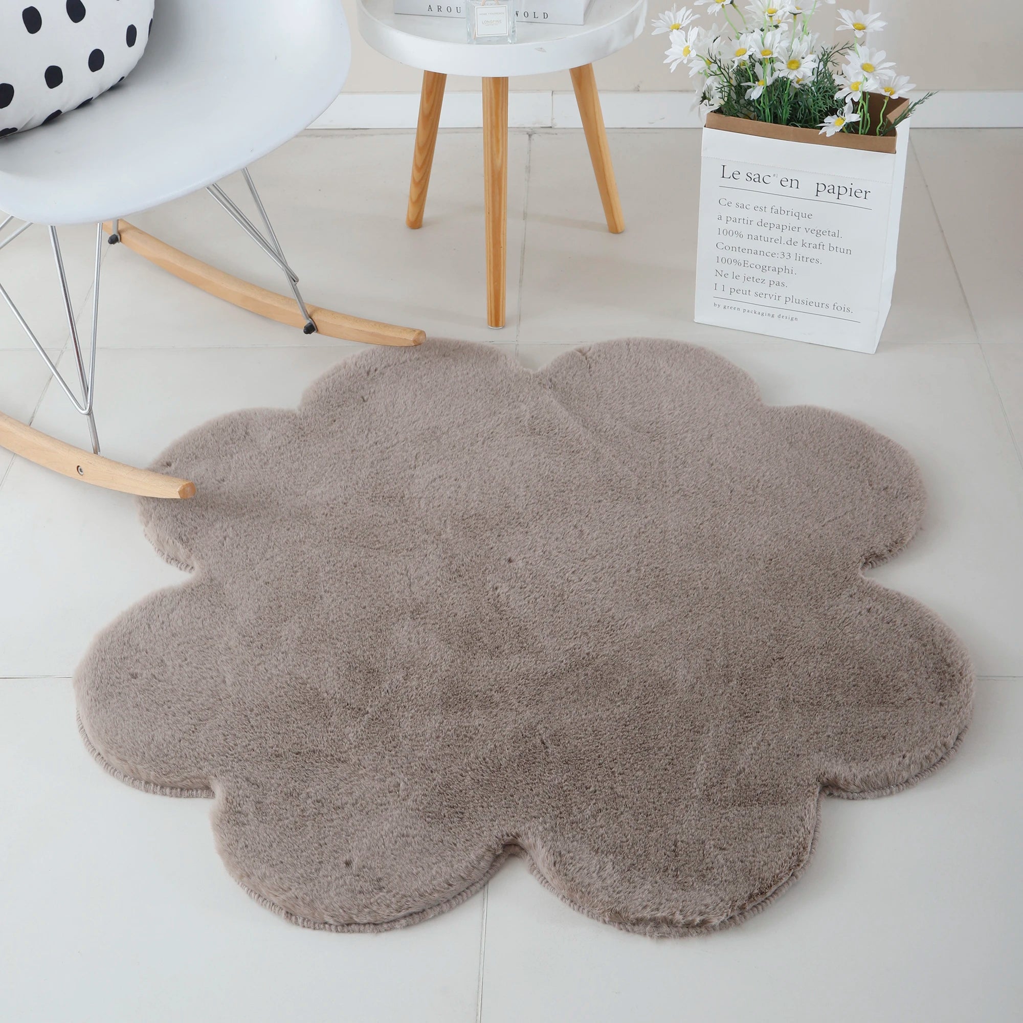 Clover Shape Rug Beige