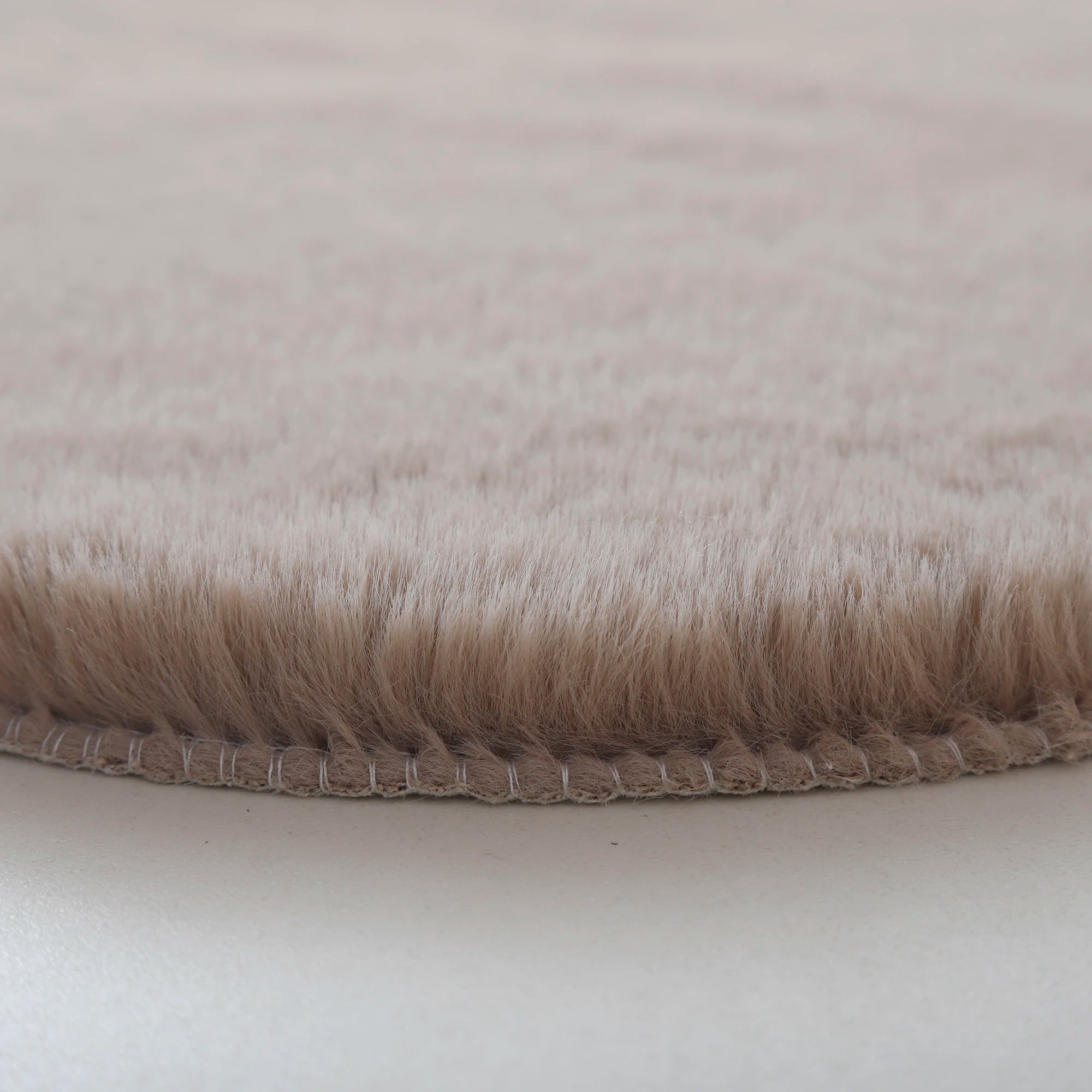 Clover Shape Rug Beige