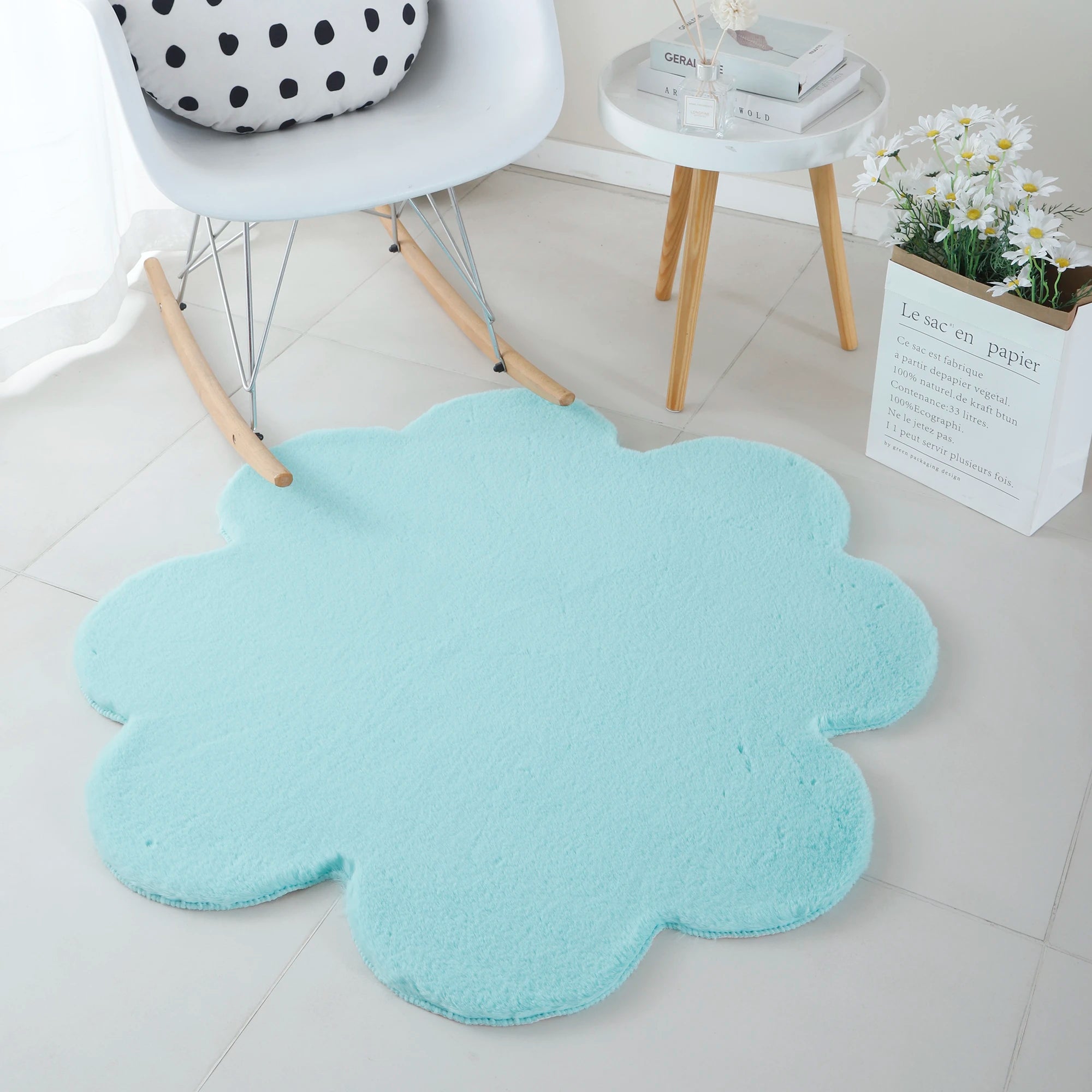 Clover Shape Rug Mint