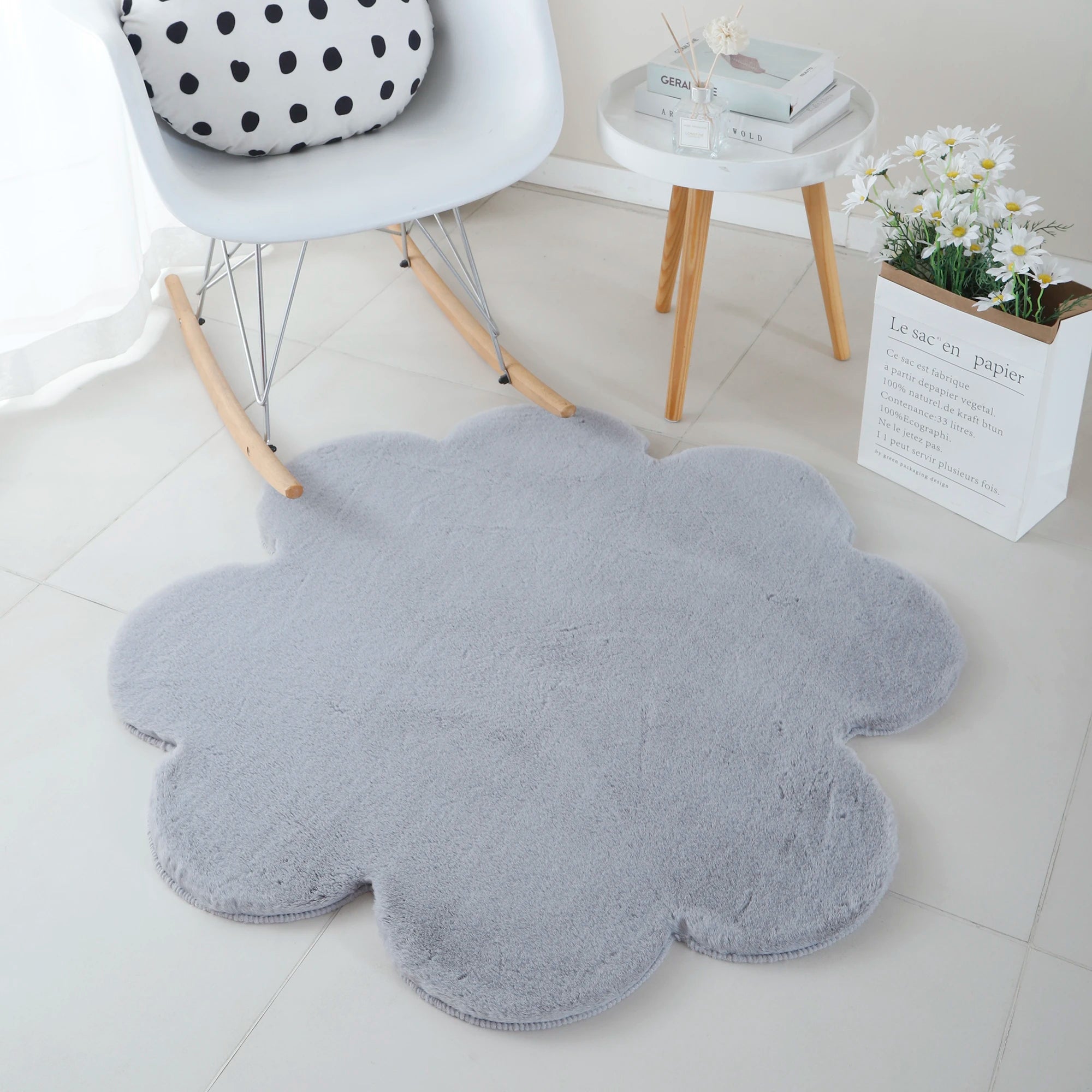 Clover Shape Rug Silver