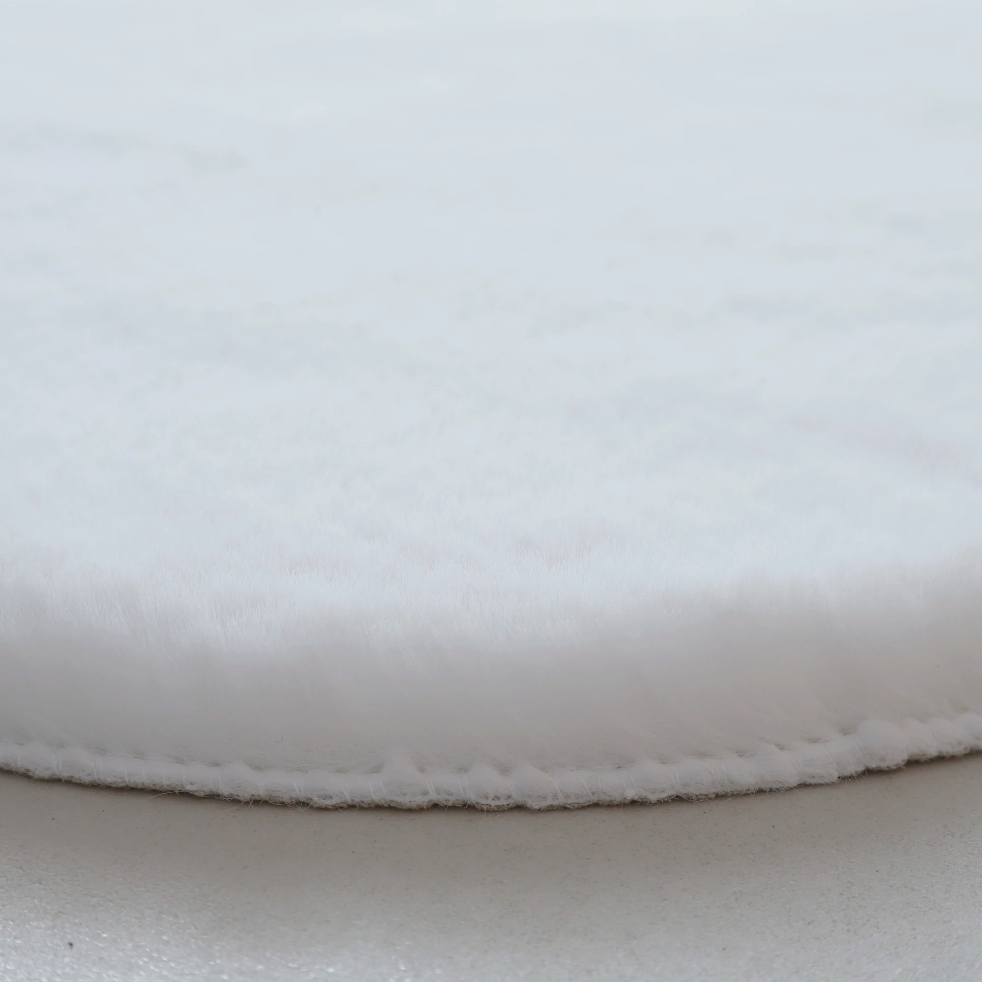 Clover Shape Rug White