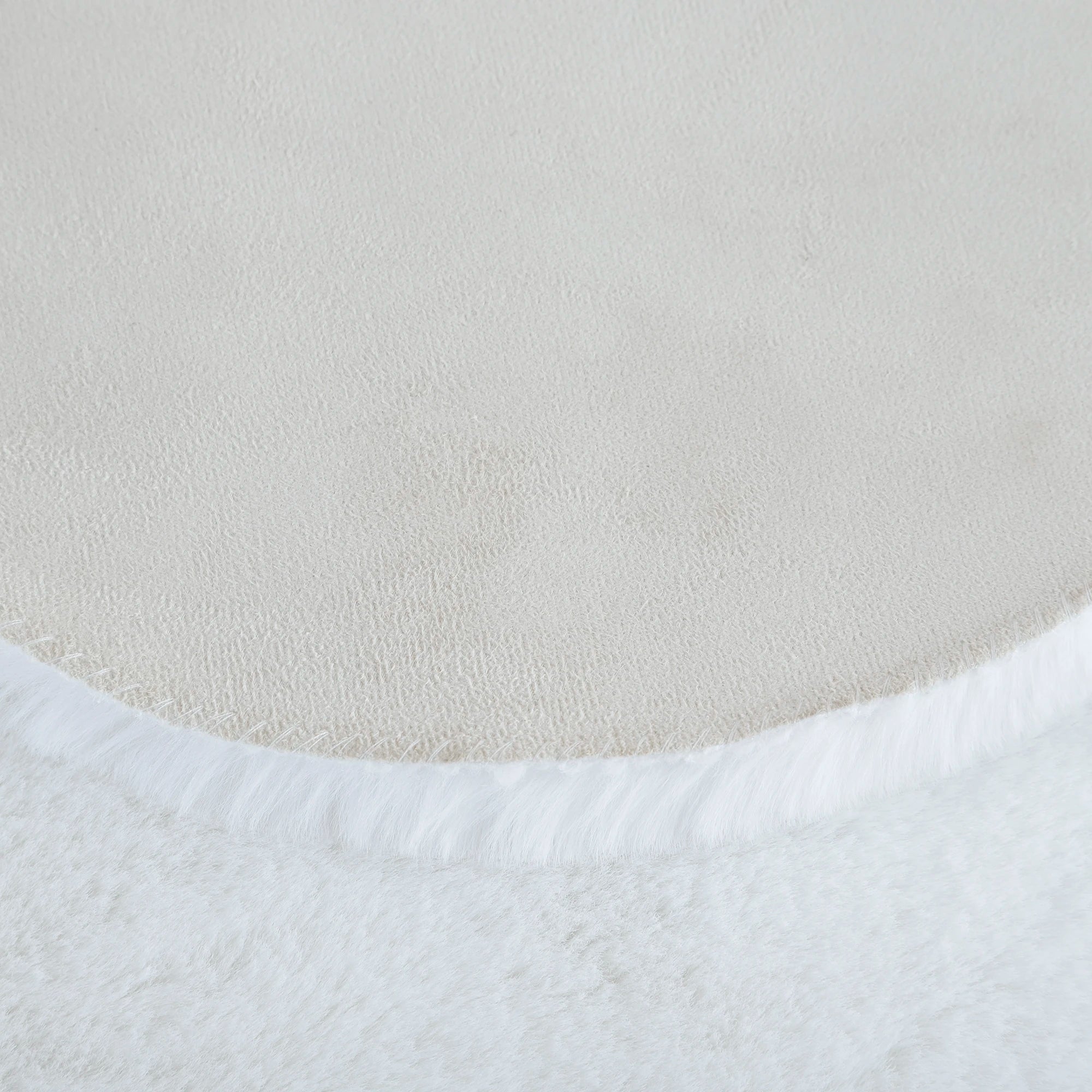 Clover Shape Rug White