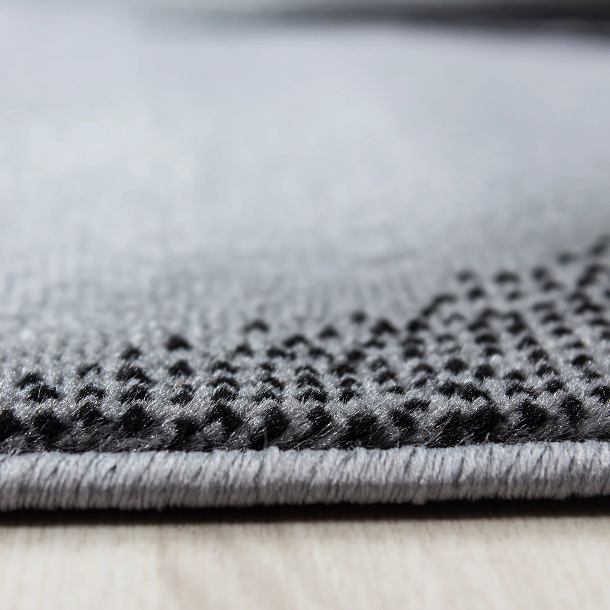 Modern Sculpted Flowing Living Room Carpet | Black