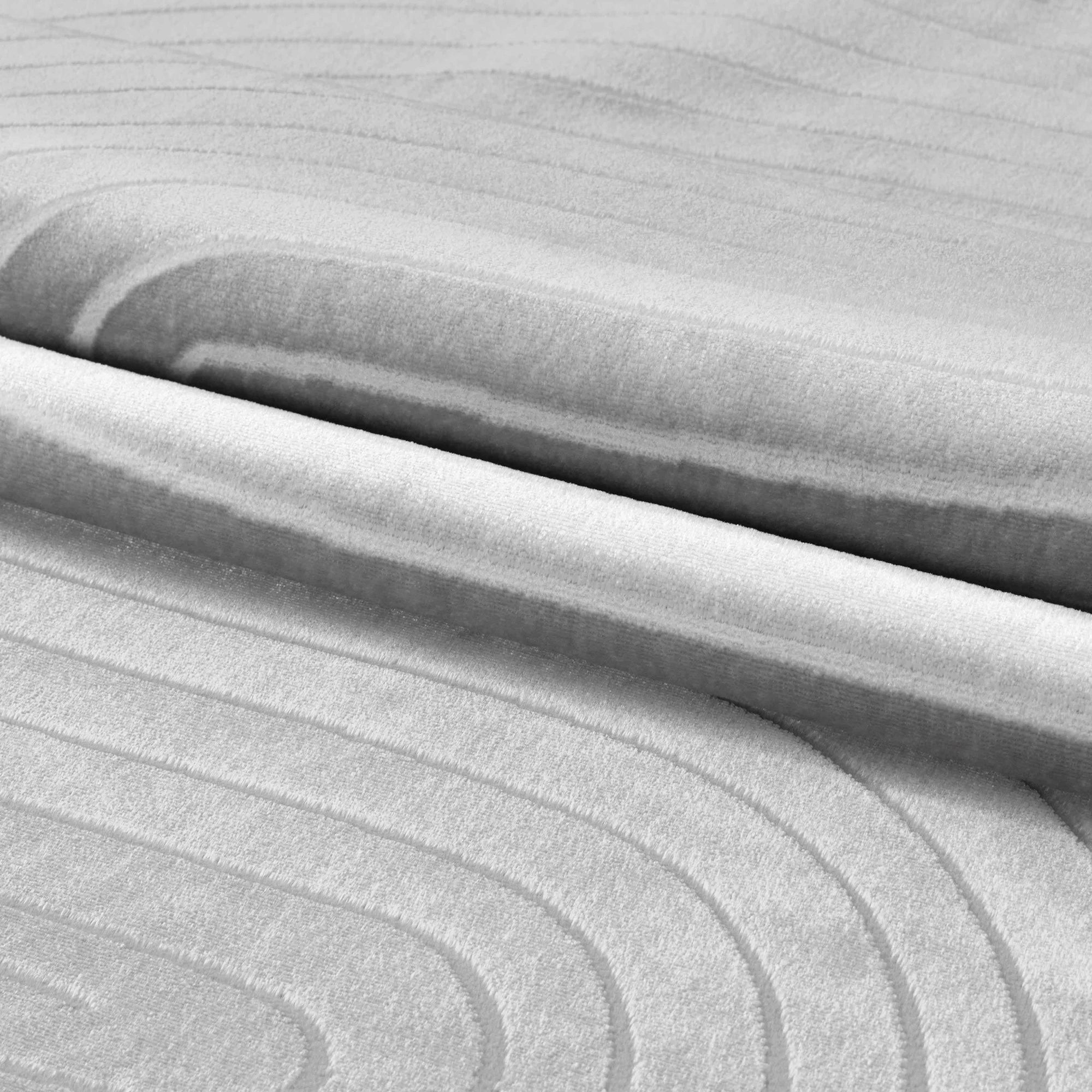 Clean Color Plain Refined Decor | Silver