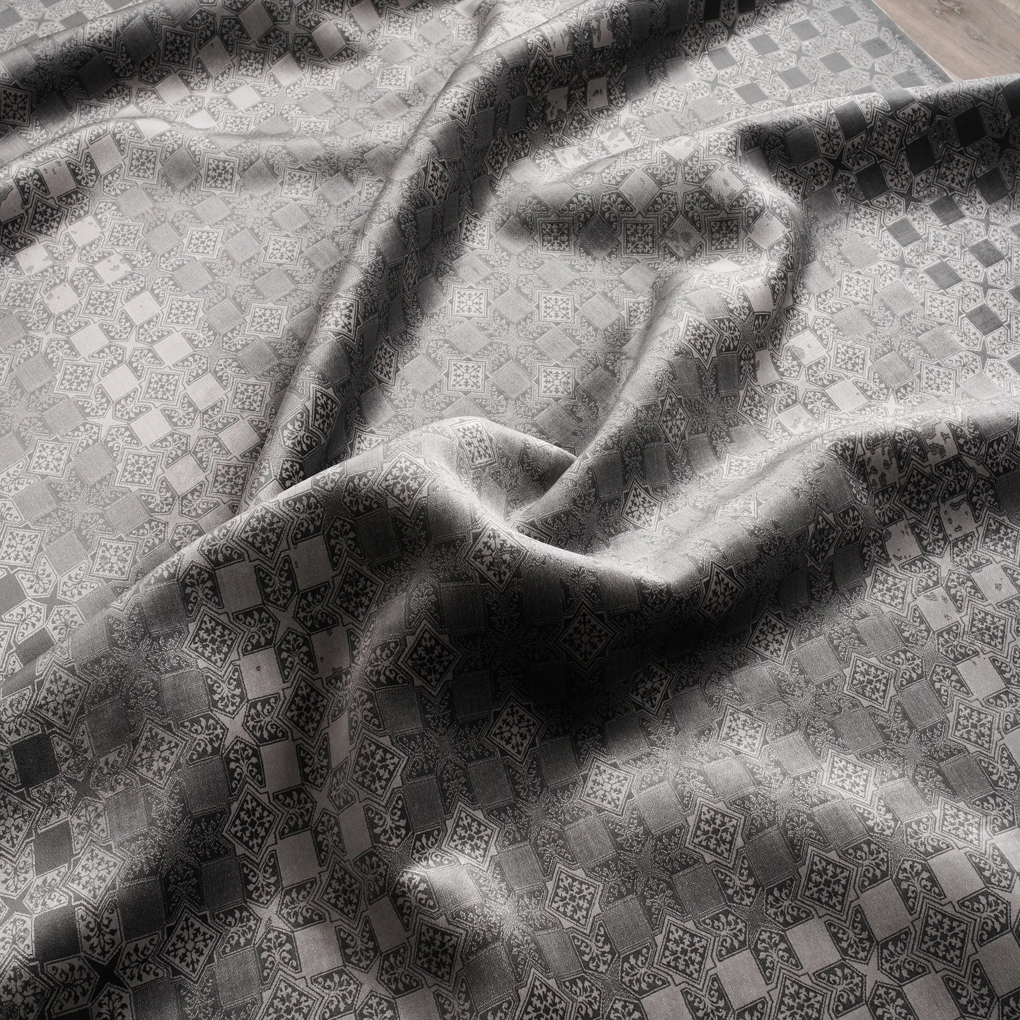 Unique Masterpiece Luxury Handmade Silk Rug - Bella Rugs