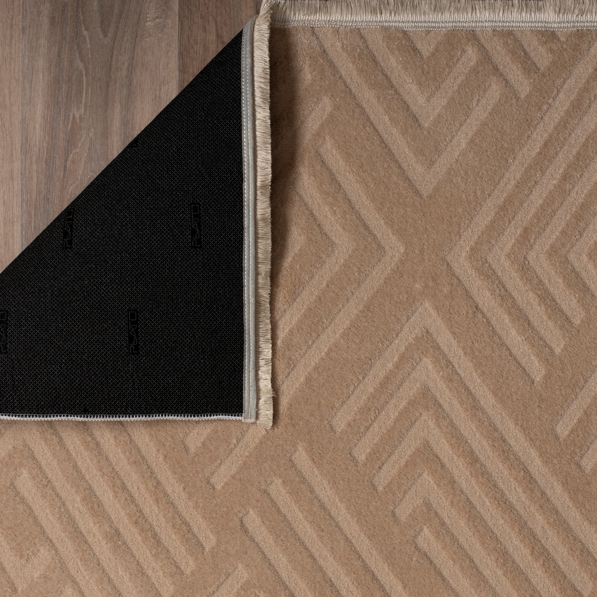 Modern Geometric Maze Plush Rug - Beige