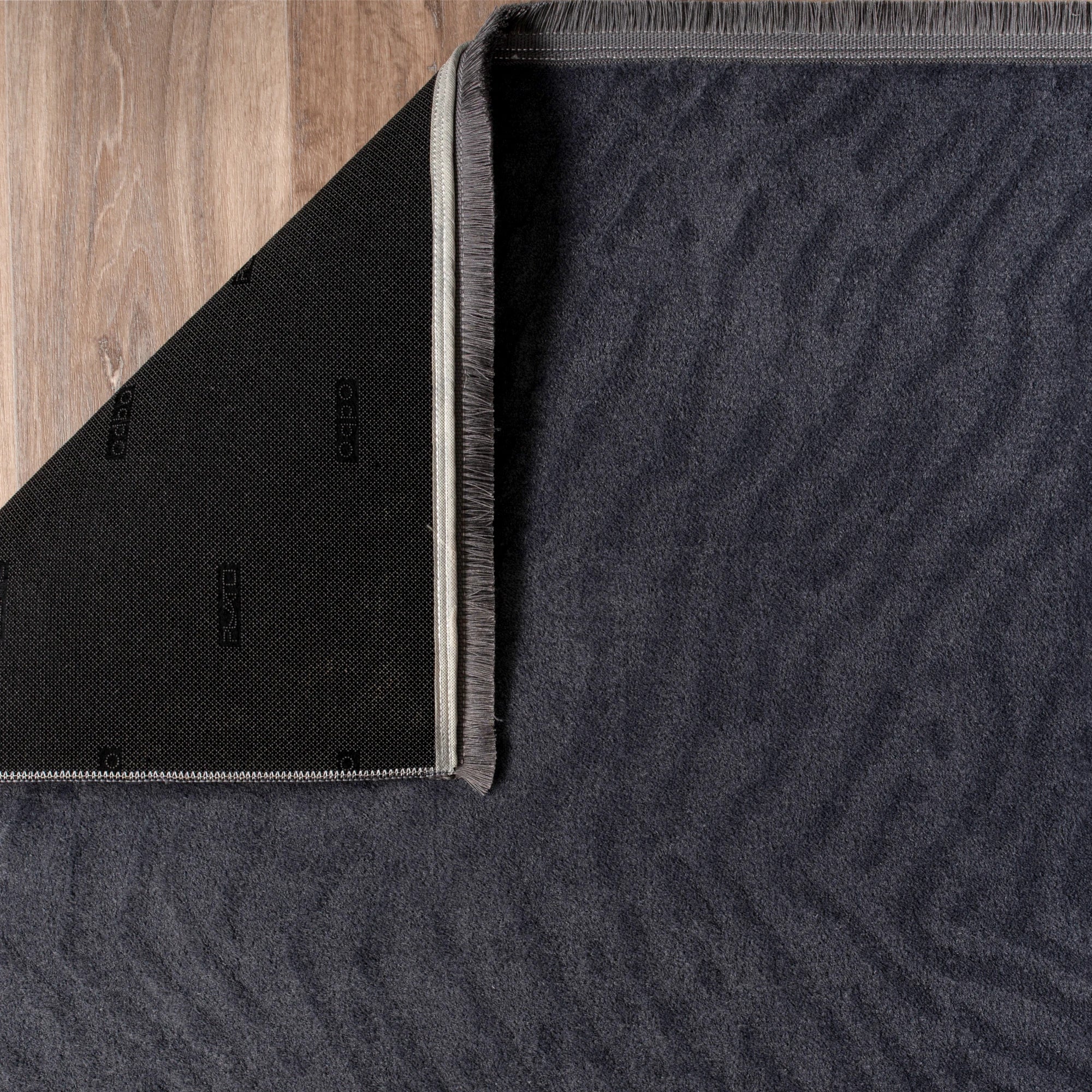 Modern Wavy Plush Rug - Charcoal Gray