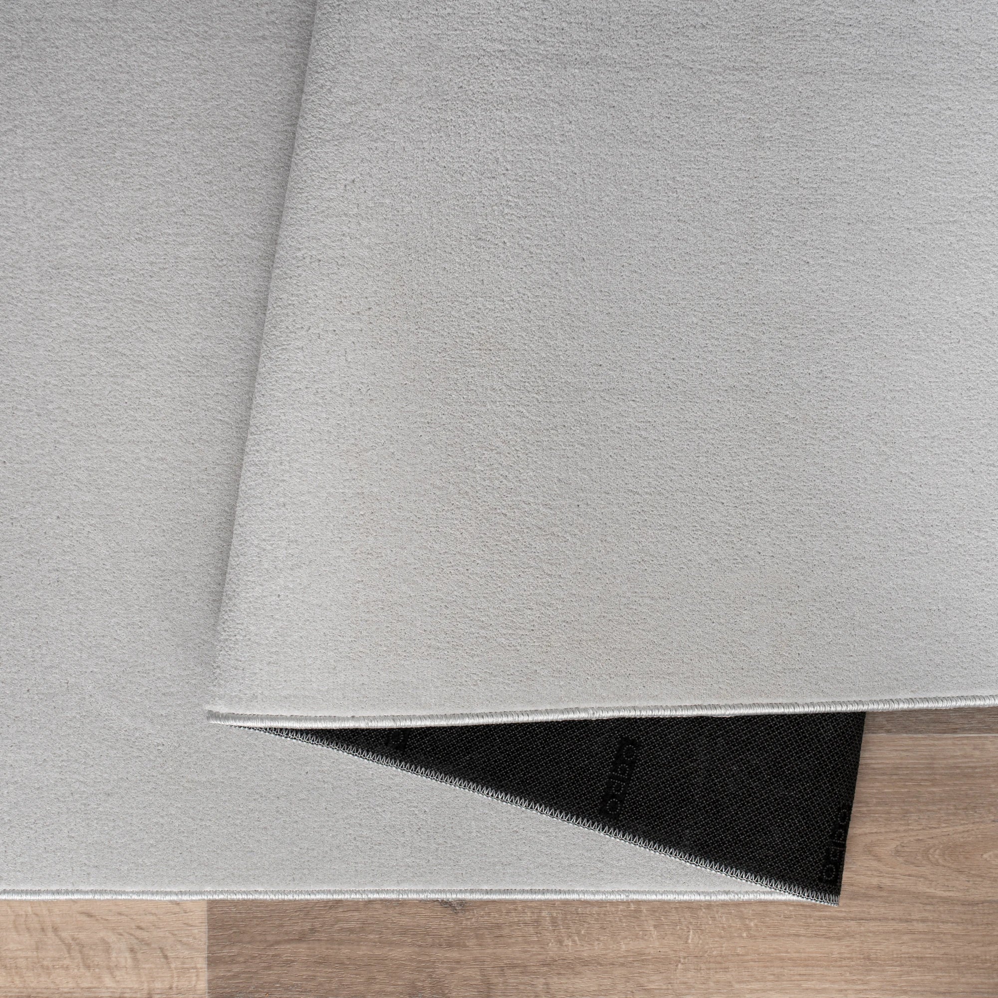 Modern Solid Mist Carpet