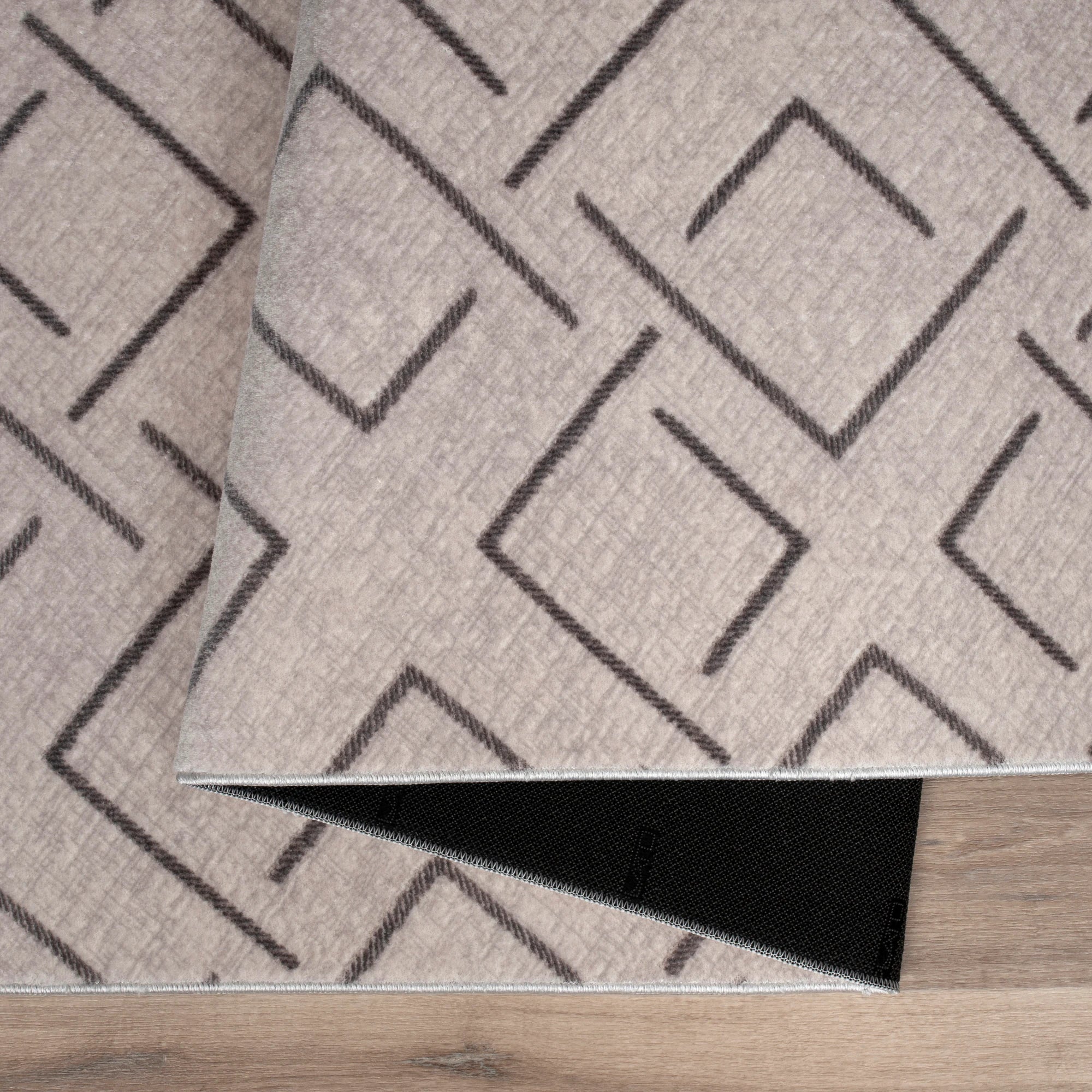 Minimalist Gray Rug with Linear Contour Design