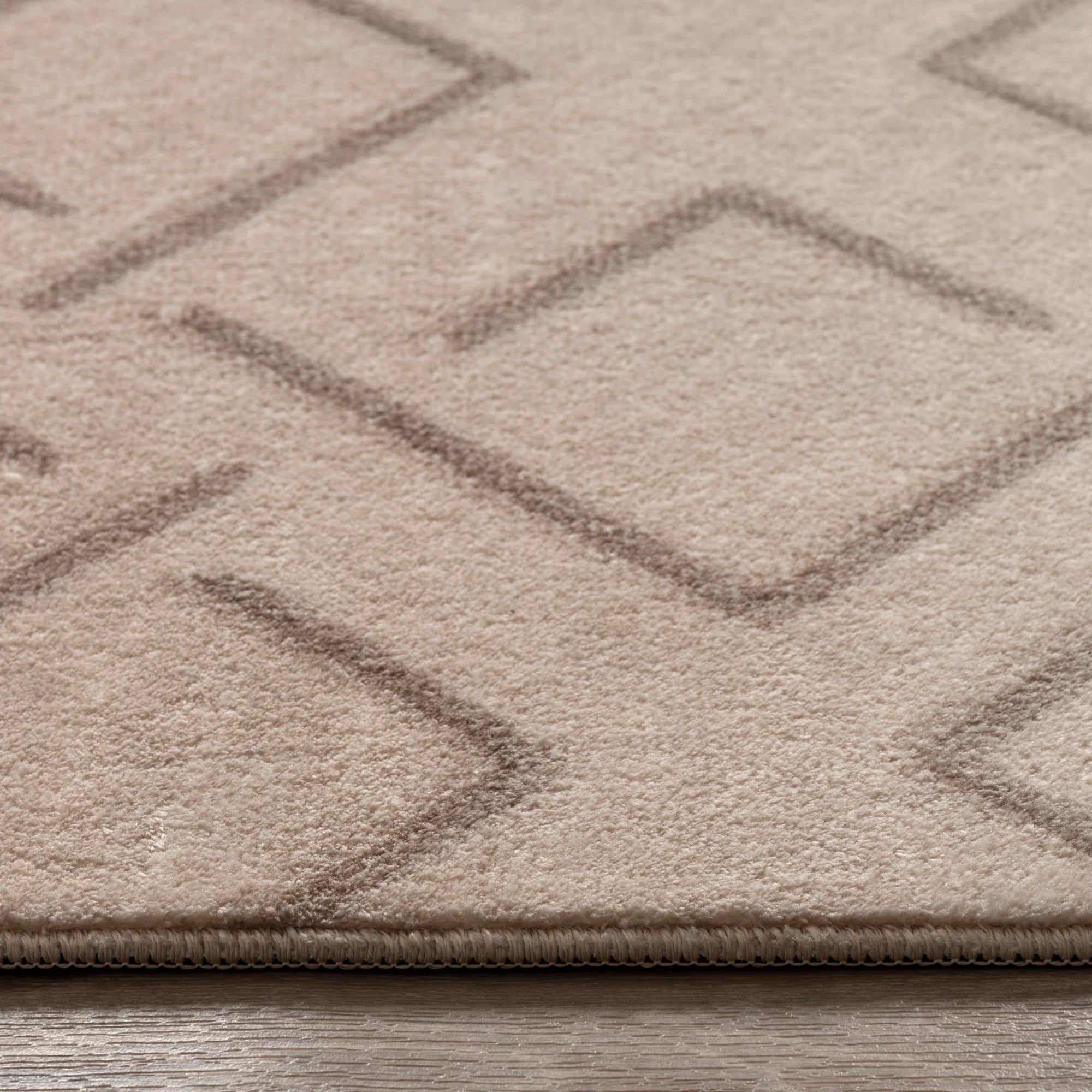 Simple Linear Geometric Mink Rug