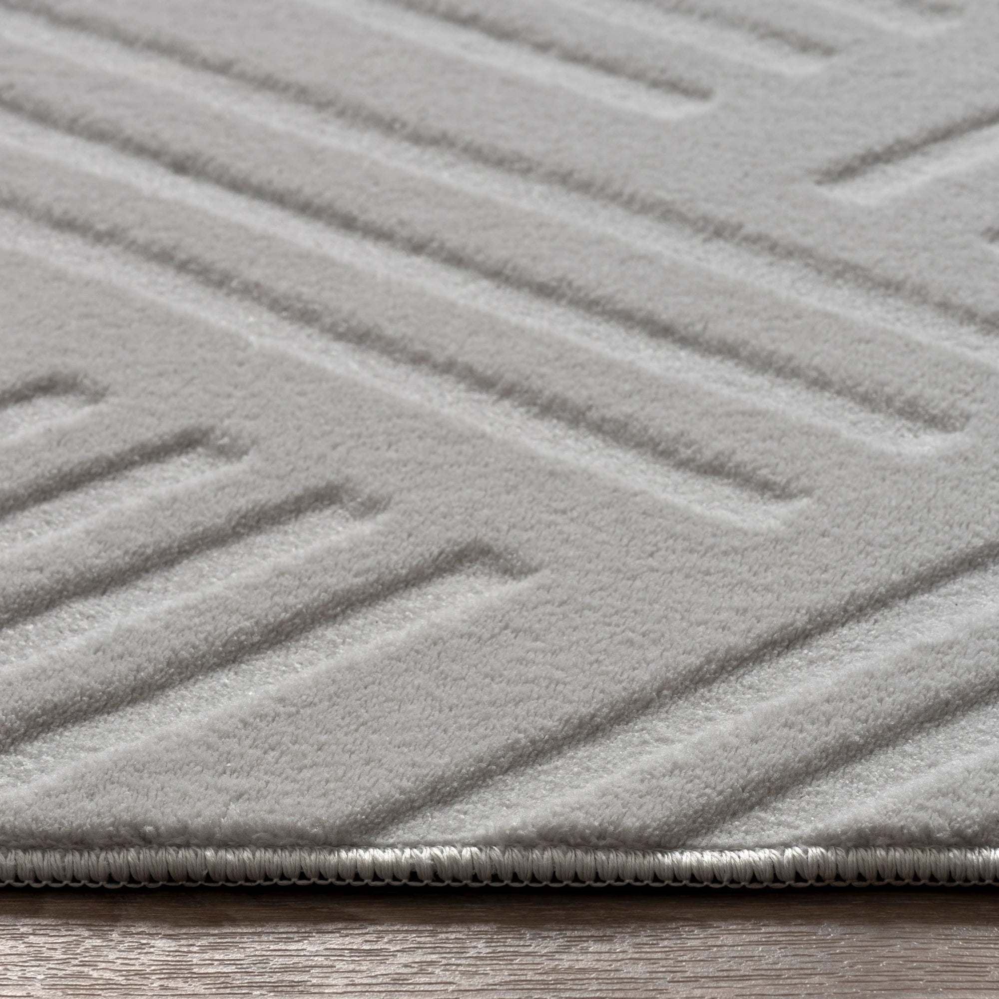 Modern Geometric Maze Plush Rug - Light Gray