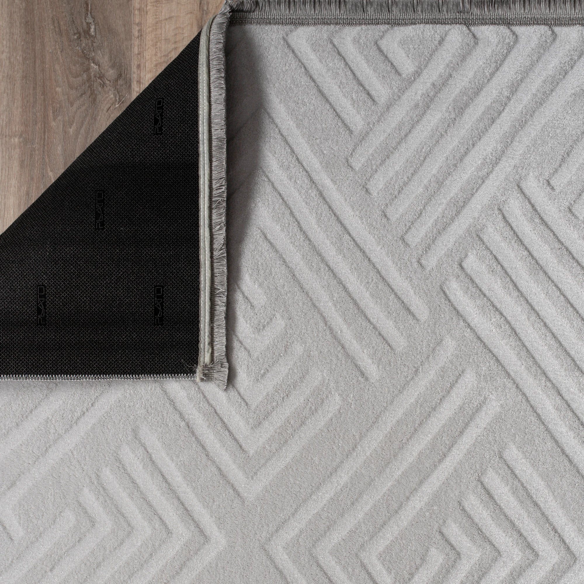 Modern Geometric Maze Plush Rug - Light Gray