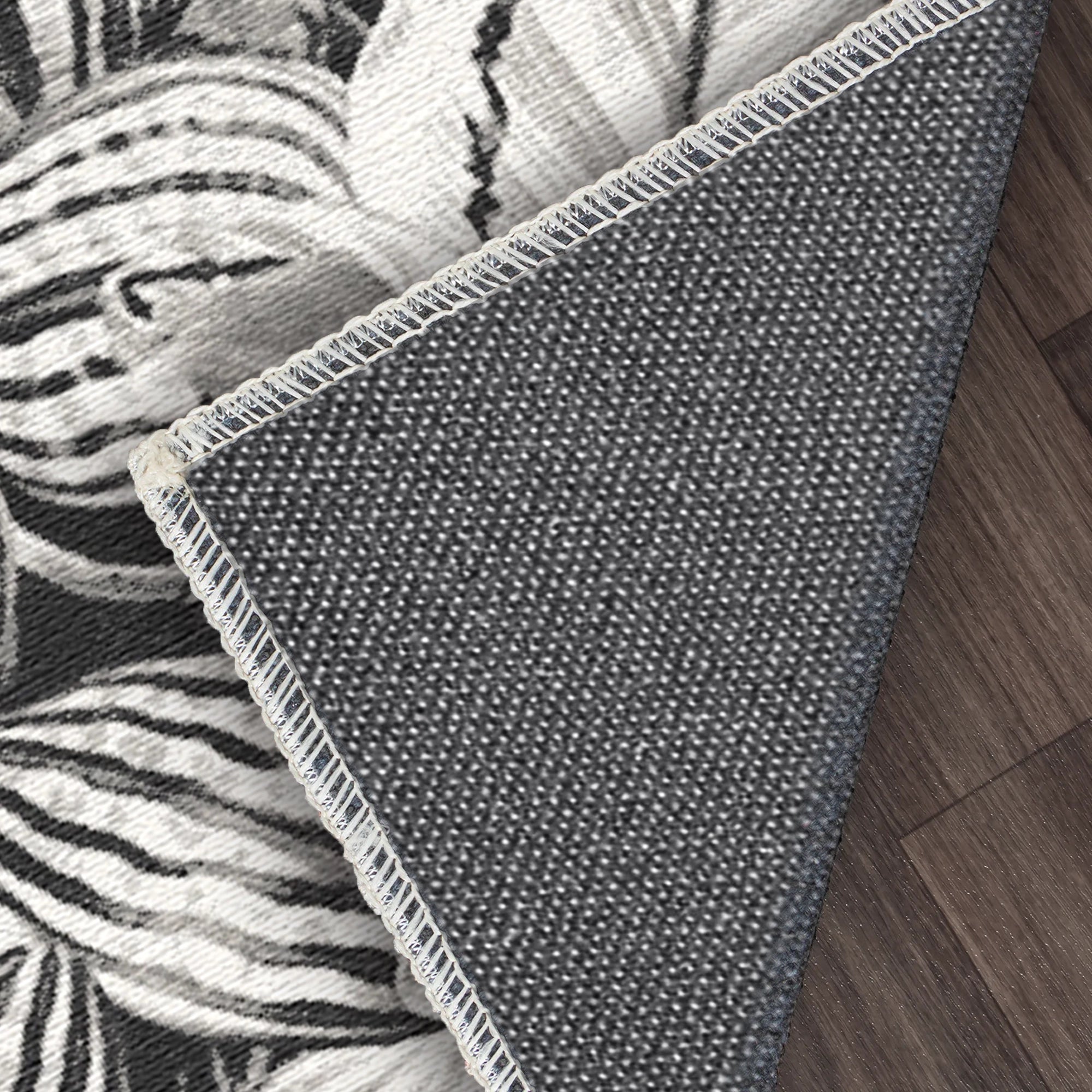 Black and White Tropical Leaf Rug