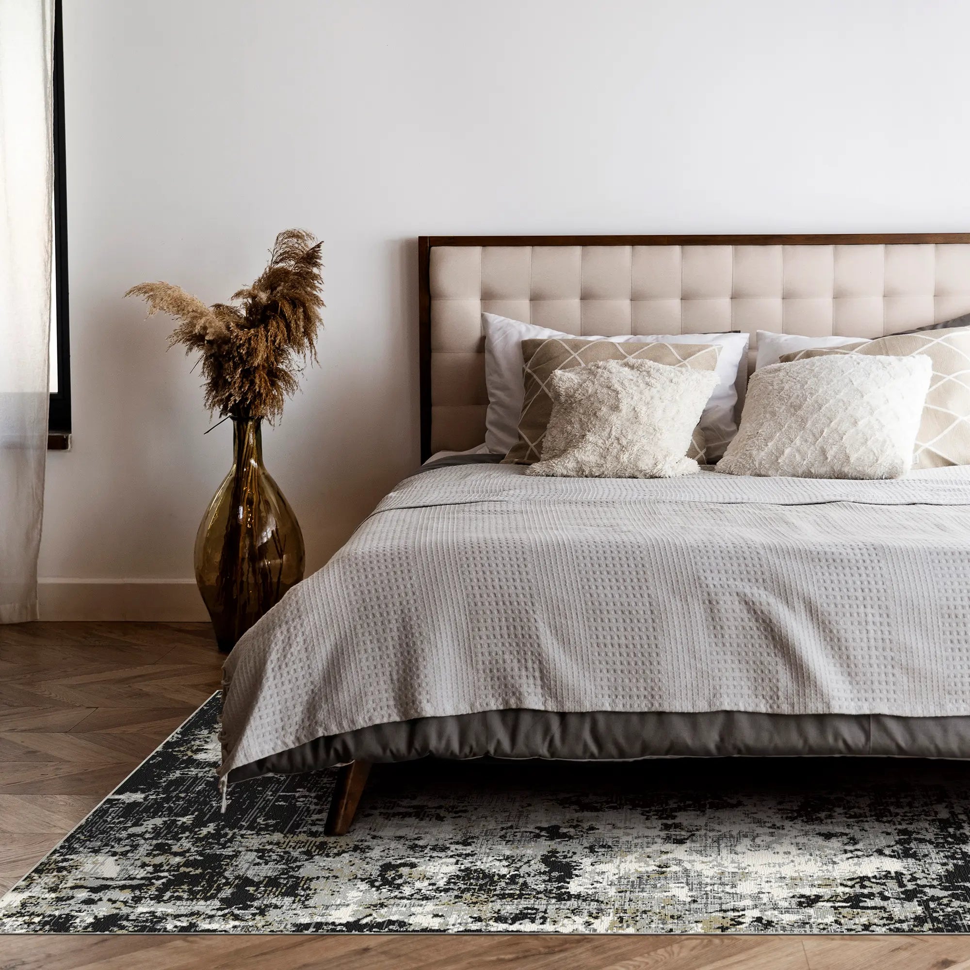 Midnight Onyx Gold Abstract Rug