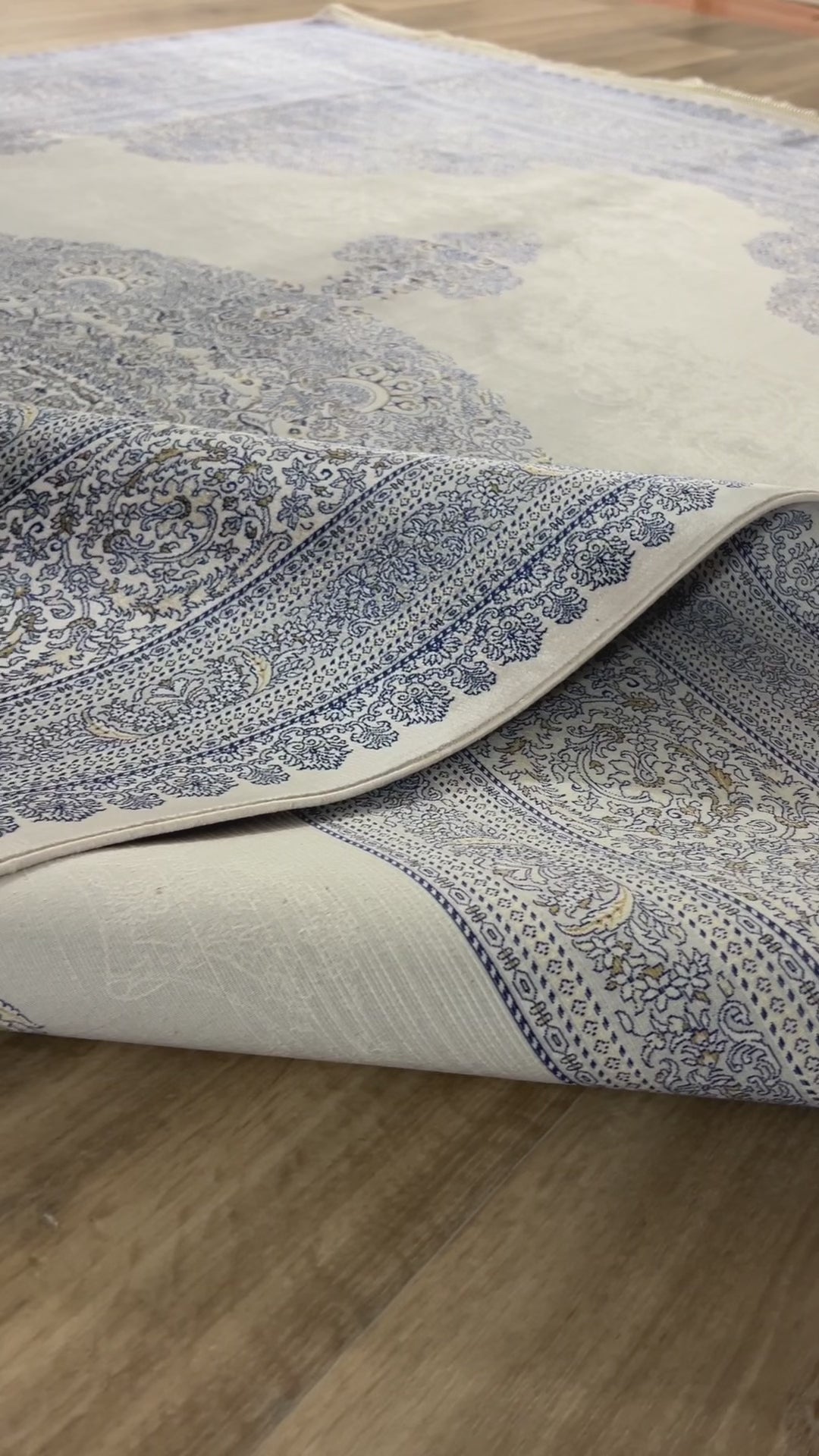 Impeccable Details 100% Handmade Pure Silk Rug