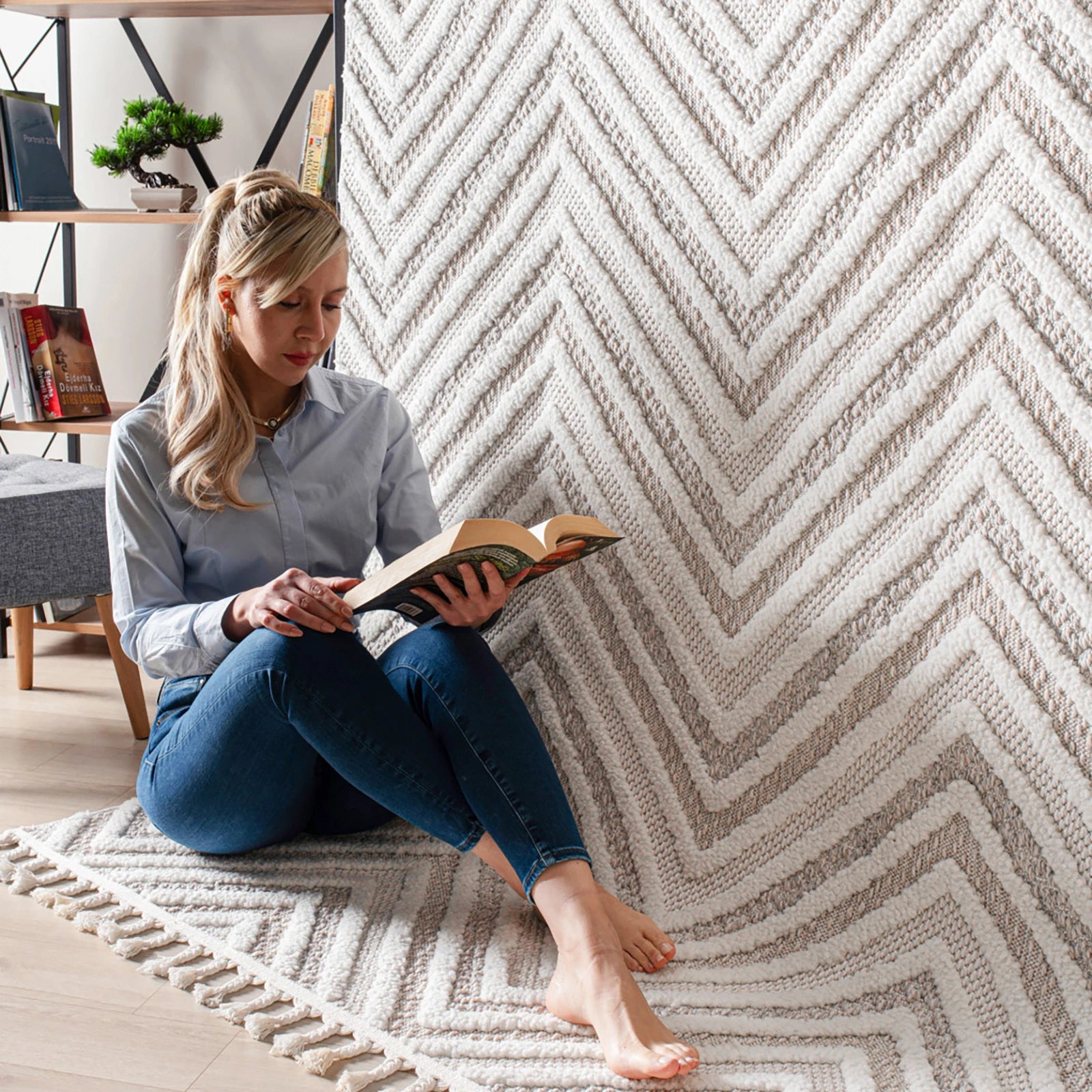 Ivory Peak Textured Rug